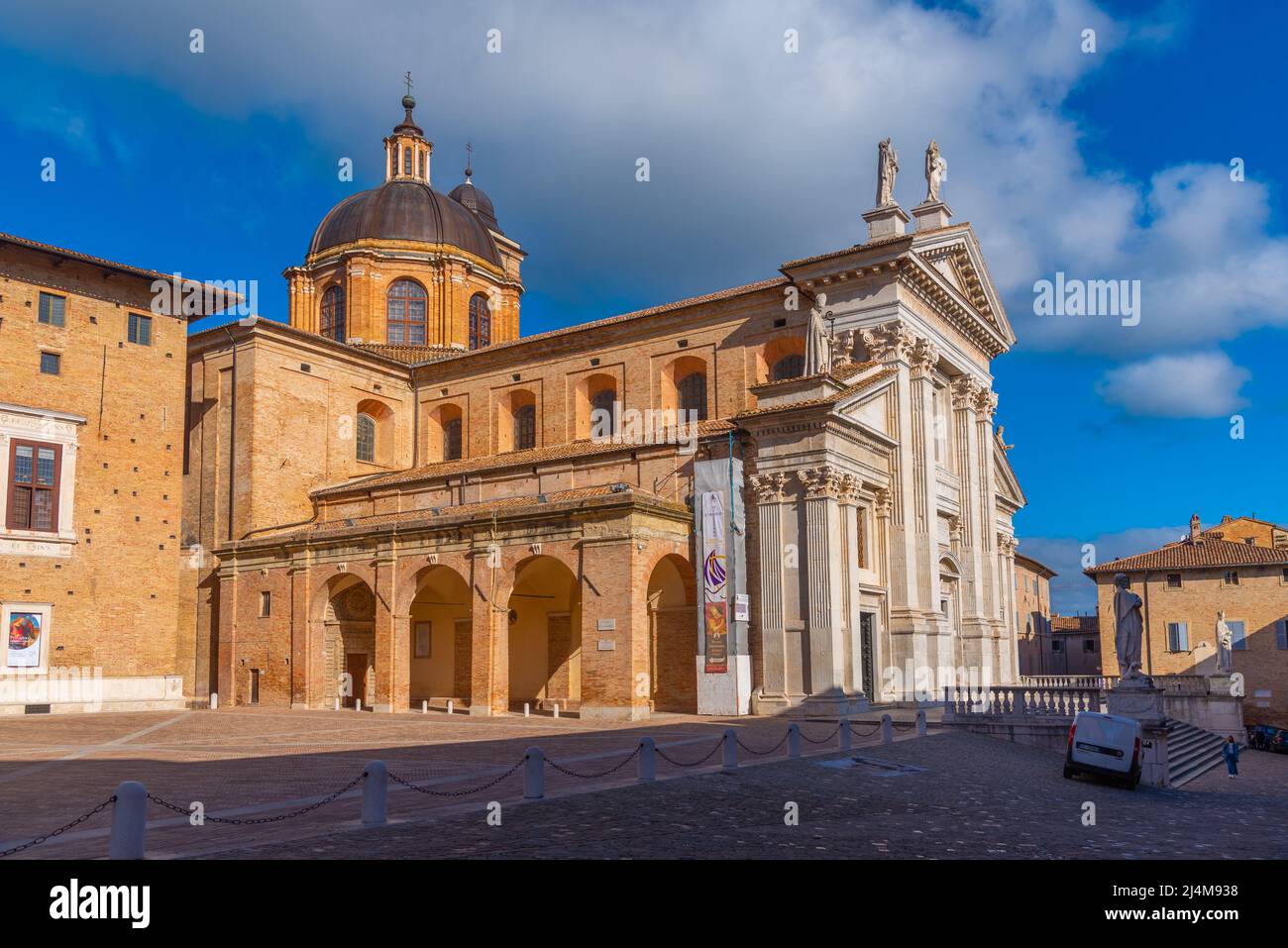 Urbino architecture hi-res stock photography and images - Alamy