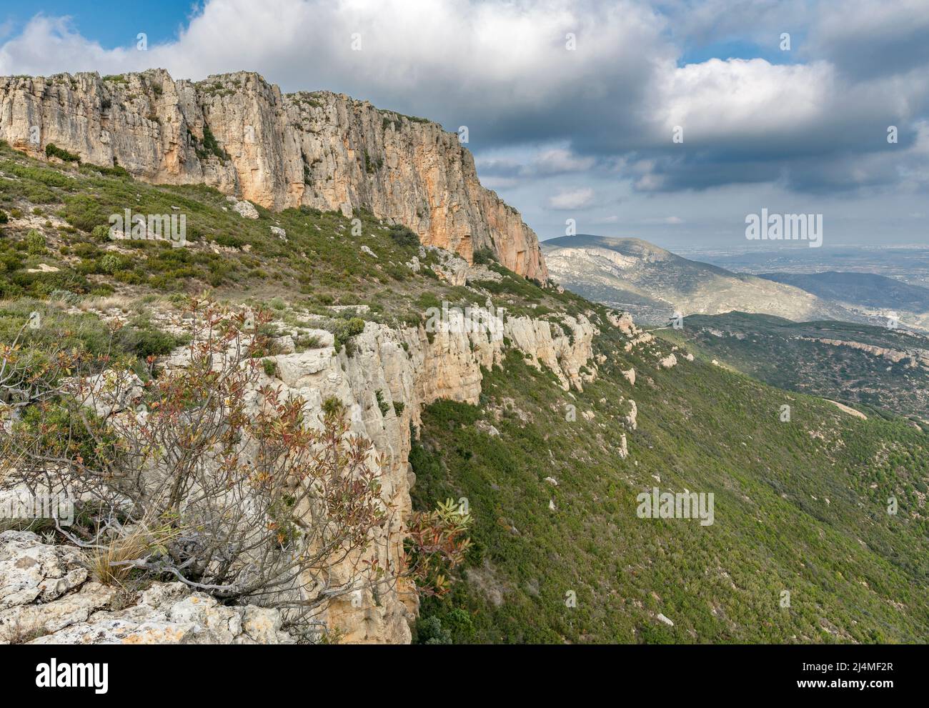 chiva-cliff-hi-res-stock-photography-and-images-alamy