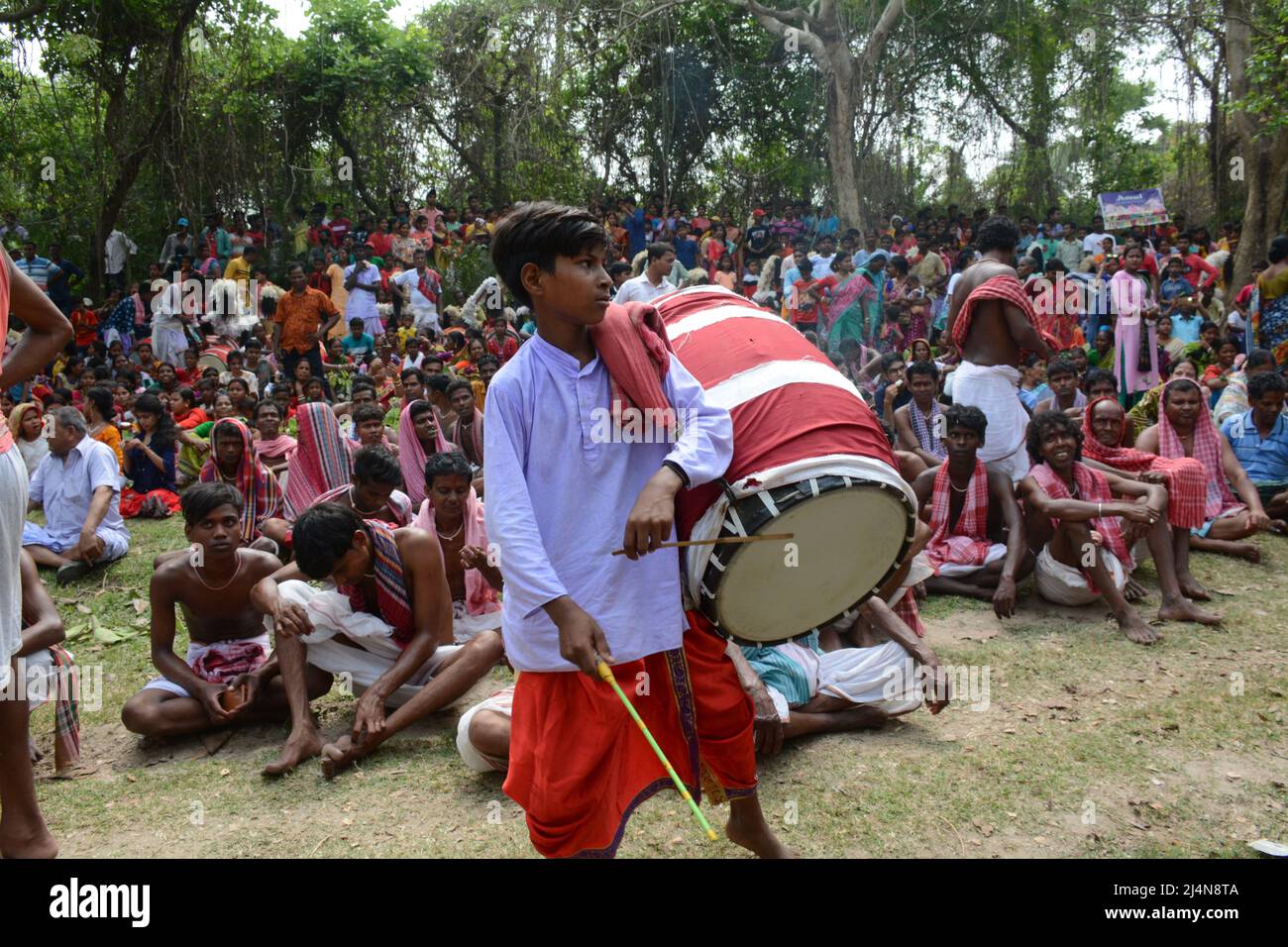 April 16, 2022, Santiniketan, West Bengal, India Dhakis are hindu