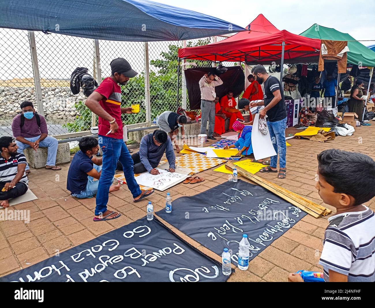 The protest at the Galle Face Green continued for the 9th consecutive ...