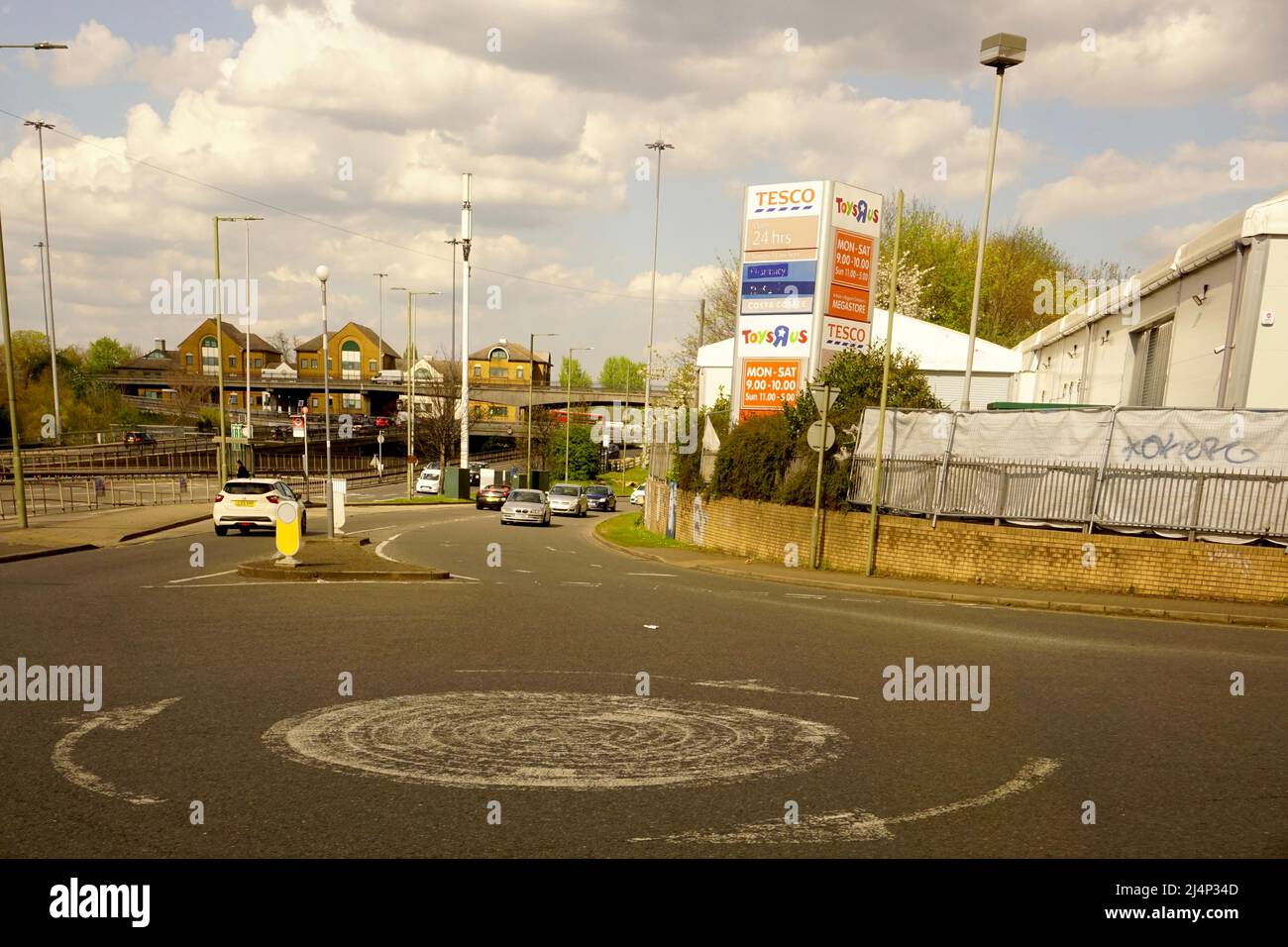 Derelict Toys R Us building in Brent Cross which is now permanently closed Stock Photo Alamy