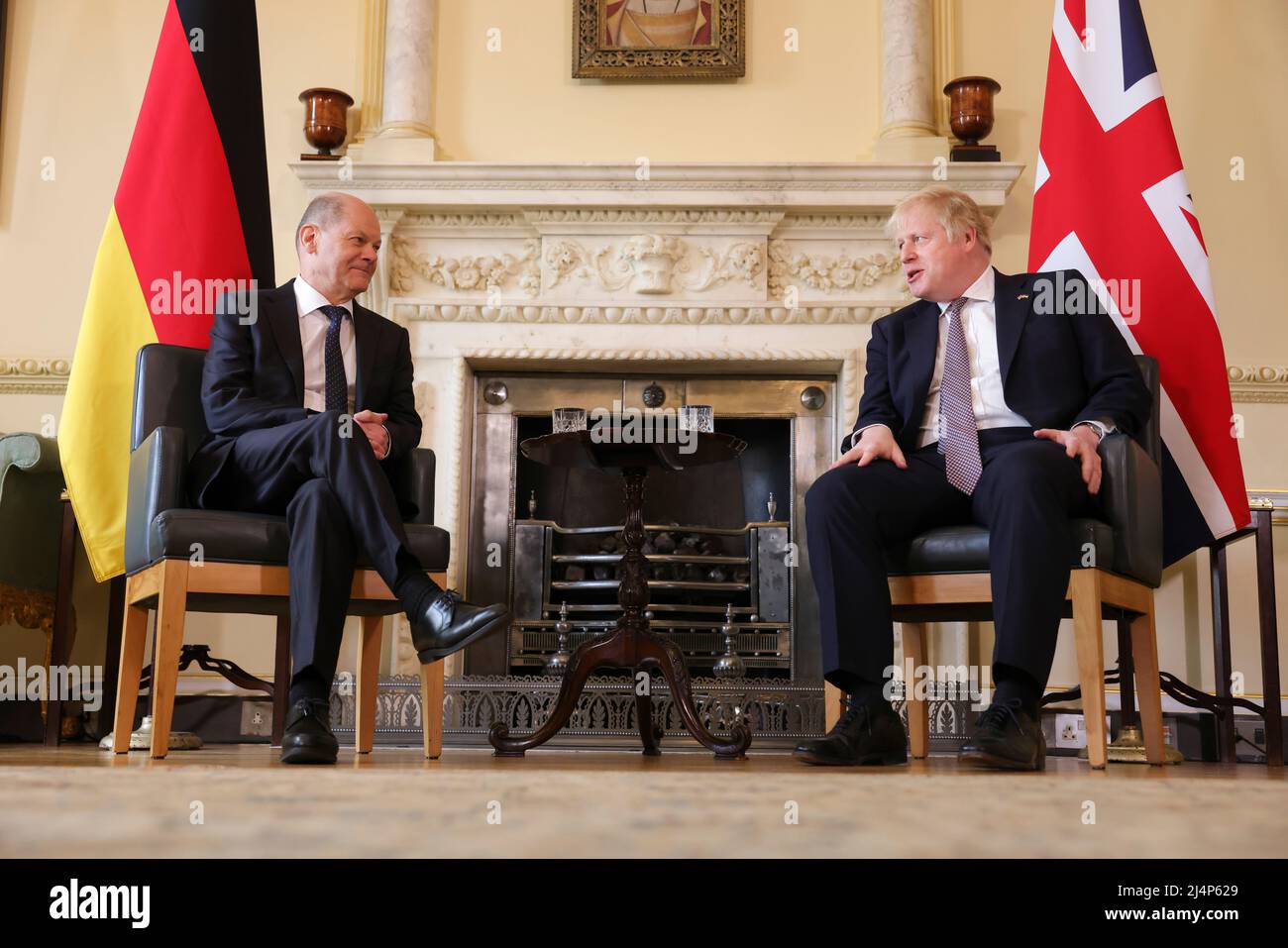 LONDON, ENGLAND, UK - 08 April 2022 -. UK Prime Minister Boris Johnson meets German Chancellor Olaf Scholz for a bilateral meeting in 10 Downing Stree Stock Photo