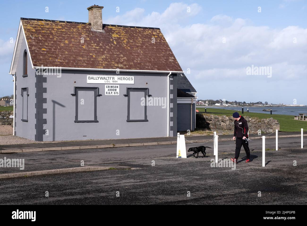 Orange Hall of Lodge Number 1884, Ballywalter Heroes and Royal Black Preceptory No 675 Crimson Arrow. At the seafront in Ballywalter, Co. Down, Northe Stock Photo