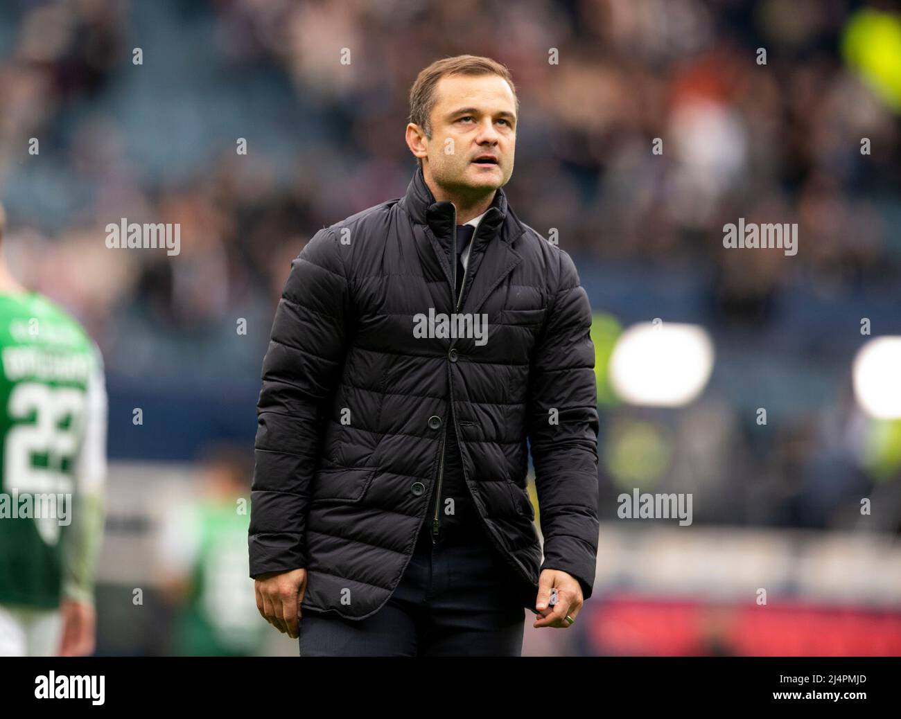 Glasgow, UK. 16th Apr, 2022. Scottish Cup Semi-Final - Heart of Midlothian FC v Hibernian FC 16/04/2022 Pic shows: A resigned HibsÕ Manager, Shaun Maloney, at the final whistle as 2 first half goals by Ellis Simms and Stephen Kingsley were enough to get Hearts to the final as Hearts beat Hibs 2-1 Hibs in the Scottish Cup semi final at Hampden Park, Glasgow Credit: Ian Jacobs/Alamy Live News Stock Photo