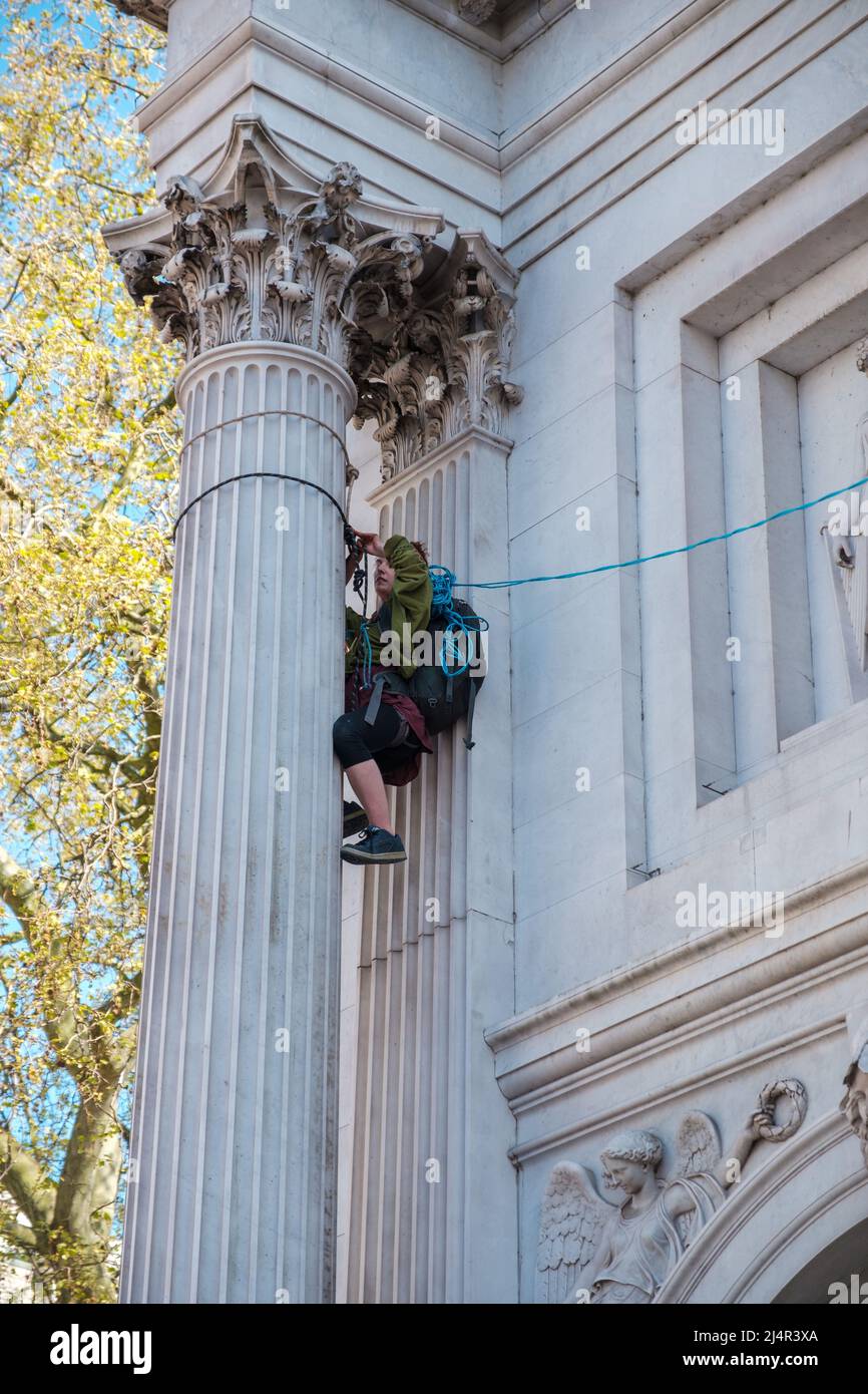 Extinction Rebellion blocked Marble Arch Junction and prolific Climate ...
