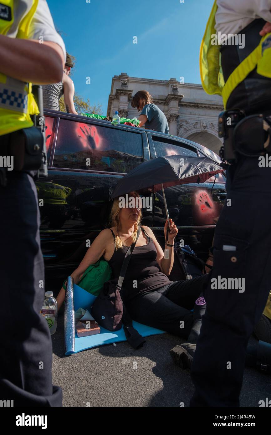 Extinction Rebellion blocked Marble Arch Junction and prolific Climate ...