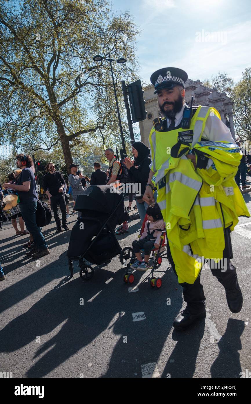 Extinction Rebellion blocked Marble Arch Junction and prolific Climate ...