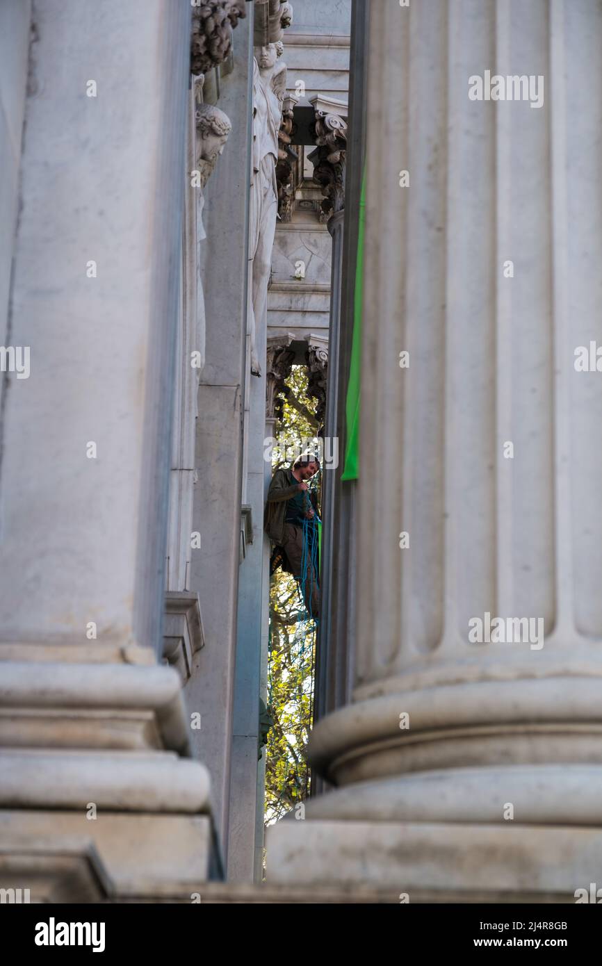 Extinction Rebellion blocked Marble Arch Junction and prolific Climate ...