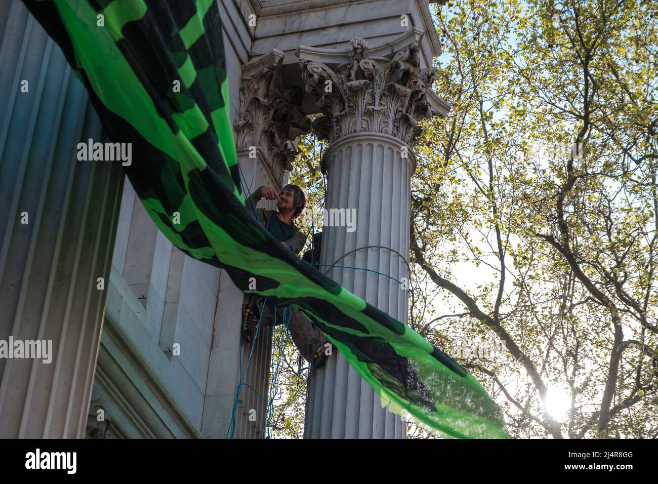 Extinction Rebellion blocked Marble Arch Junction and prolific Climate ...