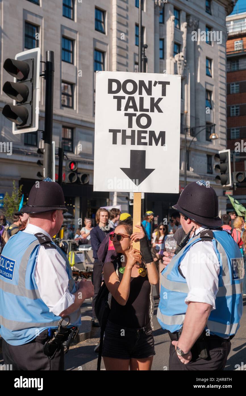 Extinction Rebellion blocked Marble Arch Junction and prolific Climate ...