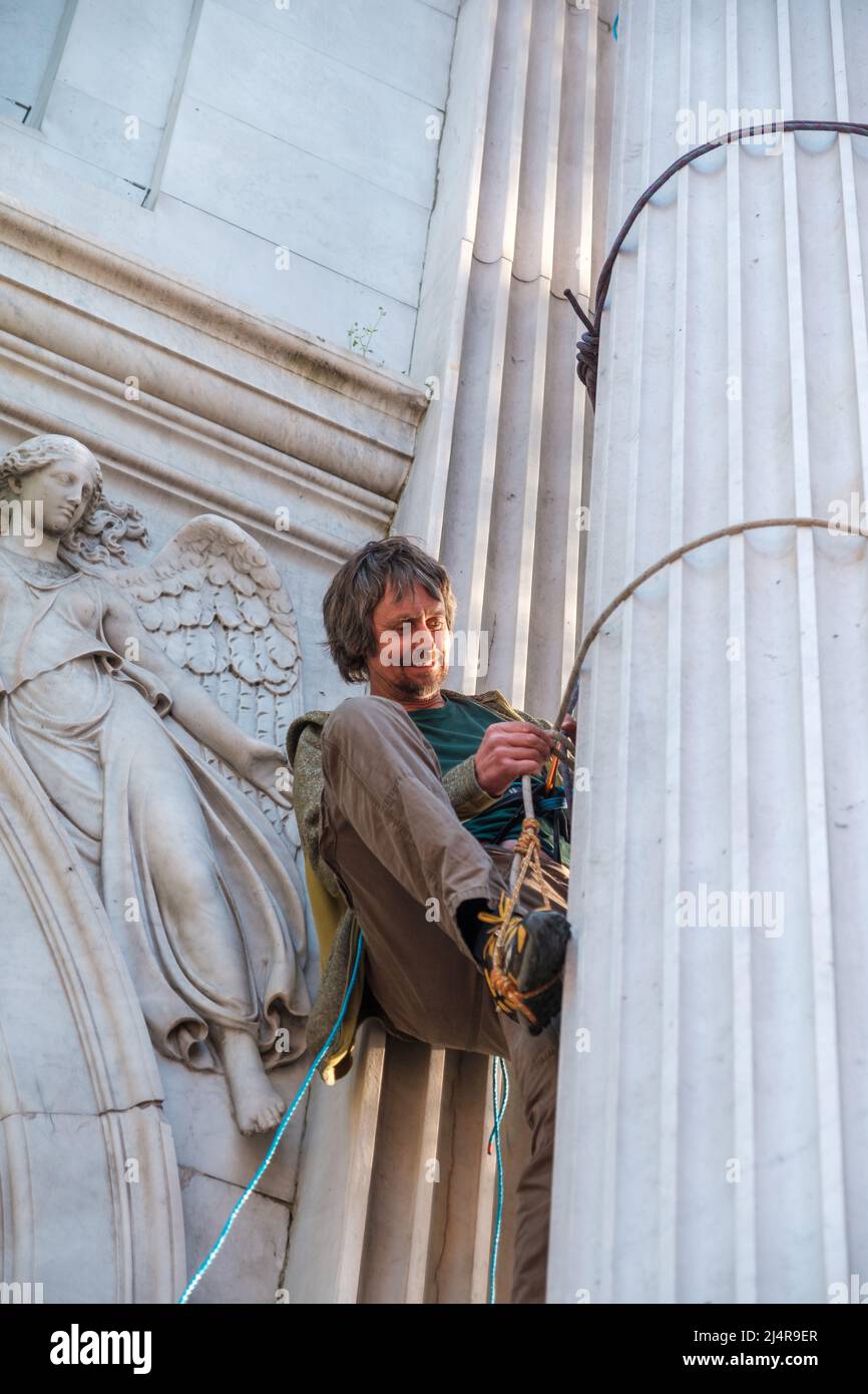 Extinction Rebellion blocked Marble Arch Junction and prolific Climate ...