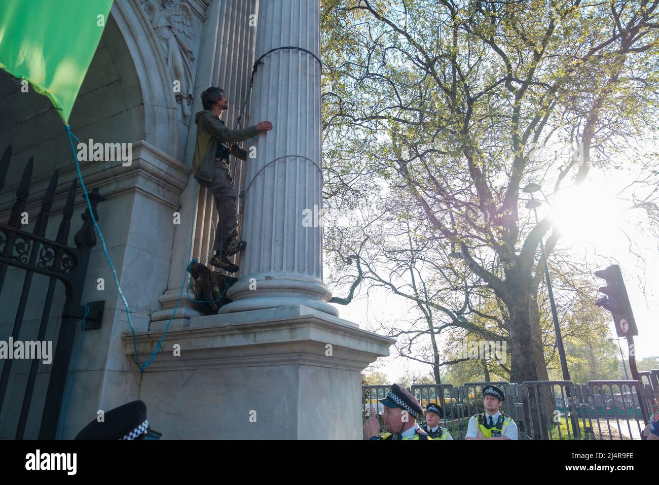 Extinction Rebellion blocked Marble Arch Junction and prolific Climate ...