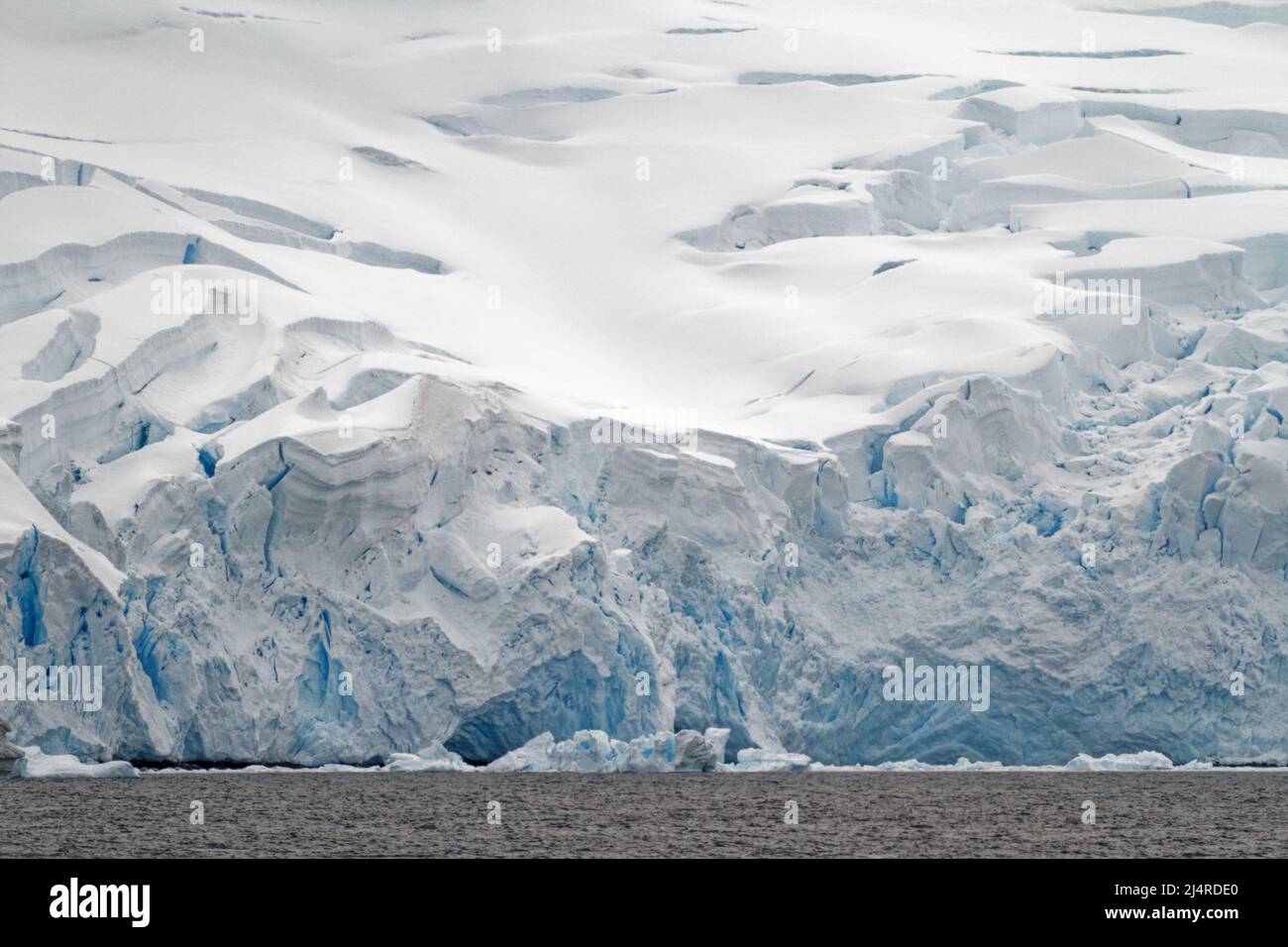 Cruising in Antarctica. Antarctic Peninsula - Palmer Archipelago ...