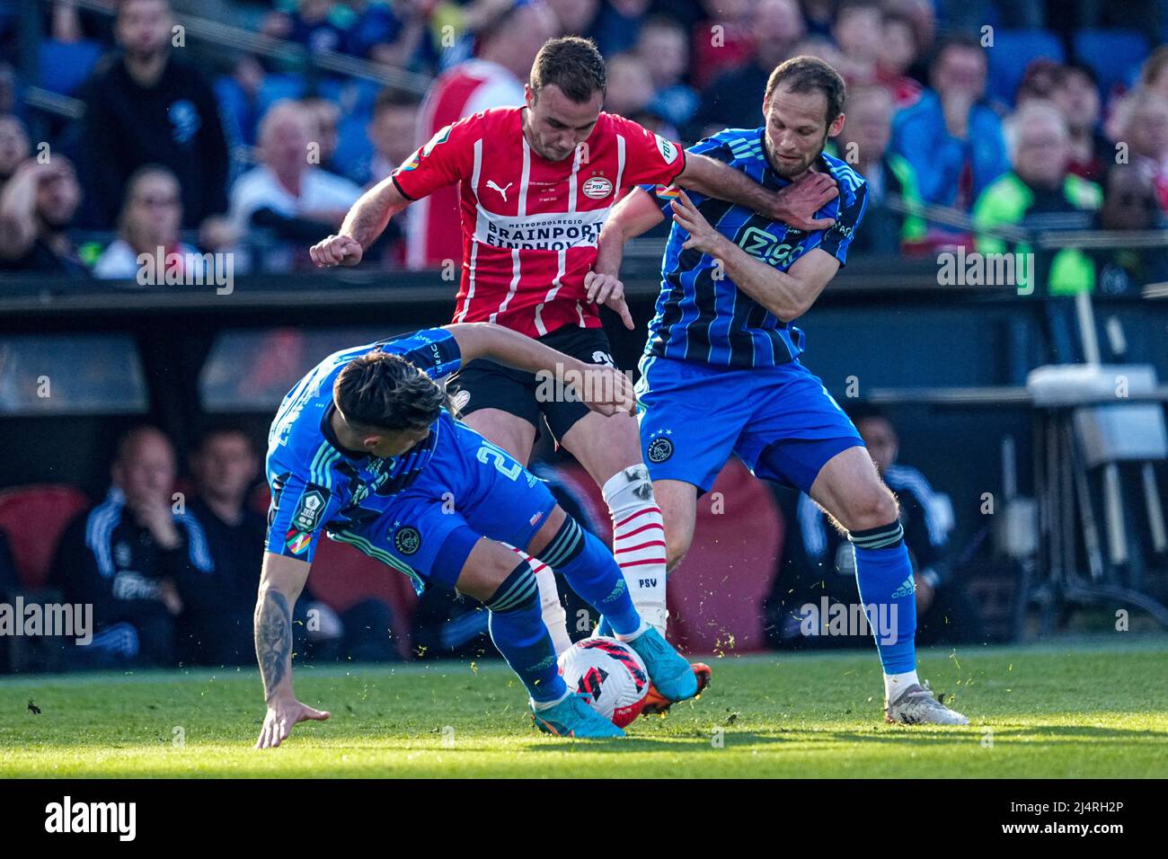 ROTTERDAM, NETHERLANDS - APRIL 17: Lisandro Martinez of Ajax, Mario Gotze of PSV, Daley Blind of Ajax during the TOTO KNVB Cup Final match between PSV and Ajax at Stadion Feijenoord on April 17, 2022 in Rotterdam, Netherlands (Photo by Geert van Erven/Orange Pictures) Credit: Orange Pics BV/Alamy Live News Stock Photo