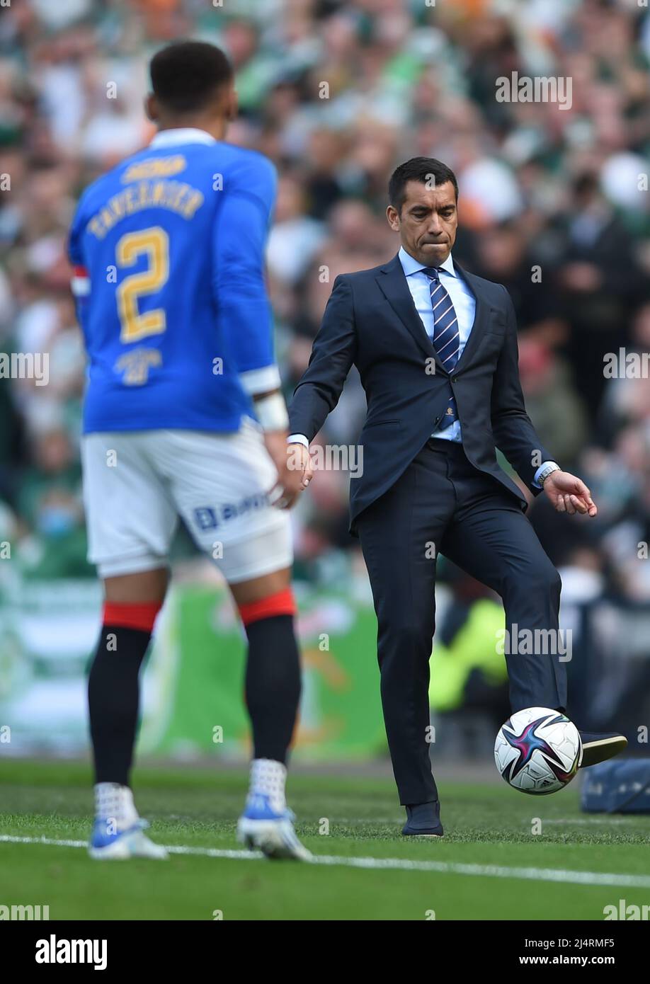 Glasgow, UK. 17th Apr, 2022. Rangers Manager Giovanni van Bronckhorst passes to James Tavernier of Rangers during the Scottish Cup match at Hampden Park, Glasgow. Picture credit should read: Neil Hanna/Sportimage Credit: Sportimage/Alamy Live News Stock Photo