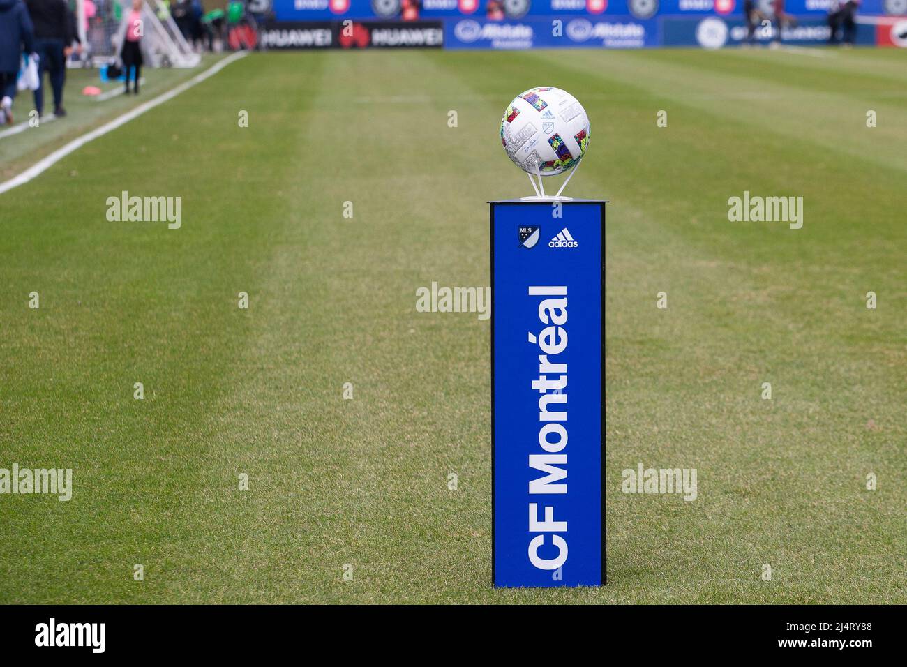 Christmas Lights At Whitecap Staduim 2022 April 16, 2022: The Match Ball Displayed Prior To The Mls Match Between The  Vancouver Whitecaps And Cf Montreal Held At Saputo Stadium In Montreal,  Quebec. Daniel Lea/Csm/Sipa Usa(Credit Image Stock Photo -