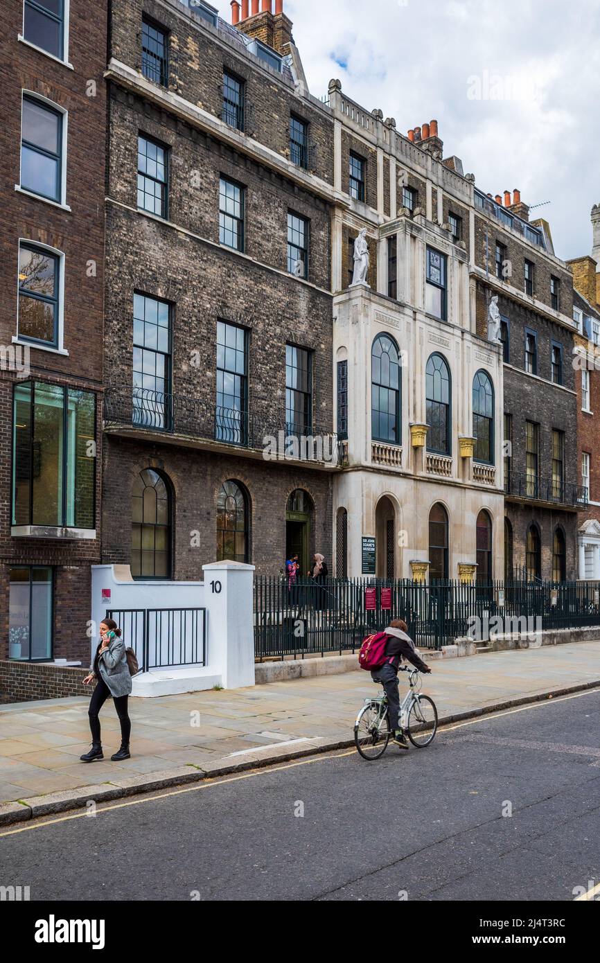 Sir John Soane's Museum at 14 Lincoln's Inn Fields, Central London. Museum in the former home of neo-classical architect John Soane. Established 1837. Stock Photo