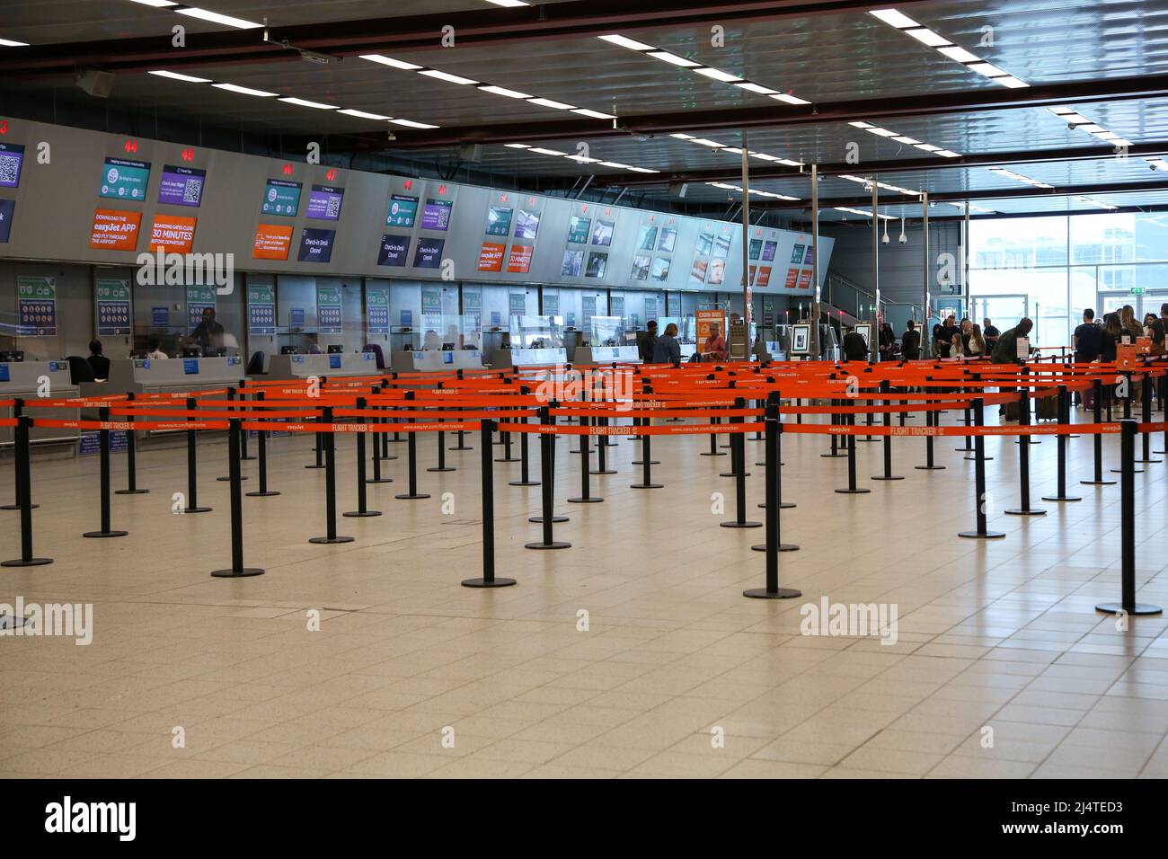 Check in desks luton airport hires stock photography and images Alamy