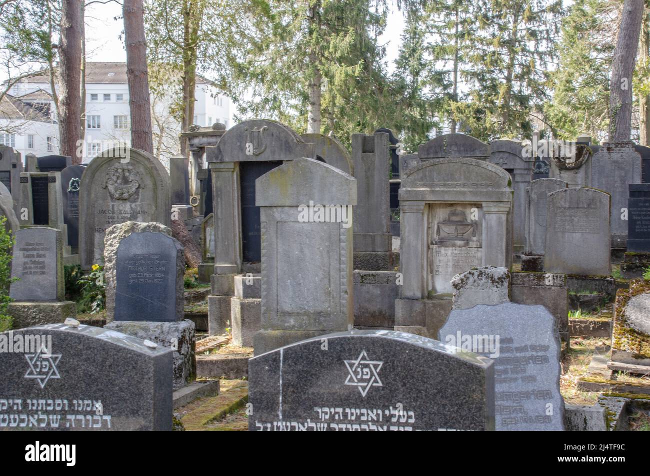Aachen- Der jüdische Friedhof wurde im Juni 1822 der jüdischen Gemeinde Aachen übertragen und ab dem gleichen Jahr für Beerdigungen genutzt. Stock Photo