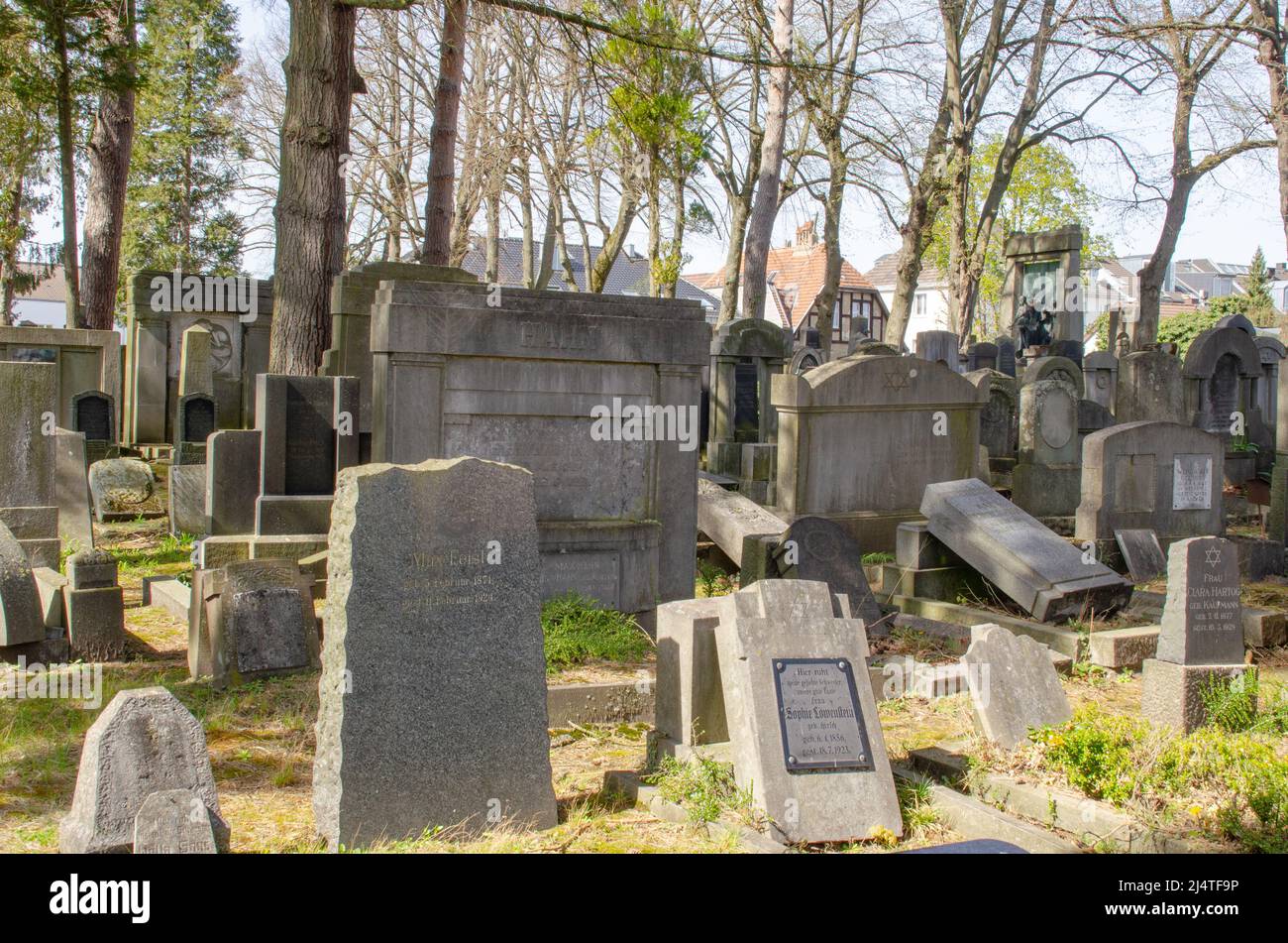 Aachen- Der jüdische Friedhof wurde im Juni 1822 der jüdischen Gemeinde Aachen übertragen und ab dem gleichen Jahr für Beerdigungen genutzt. Stock Photo