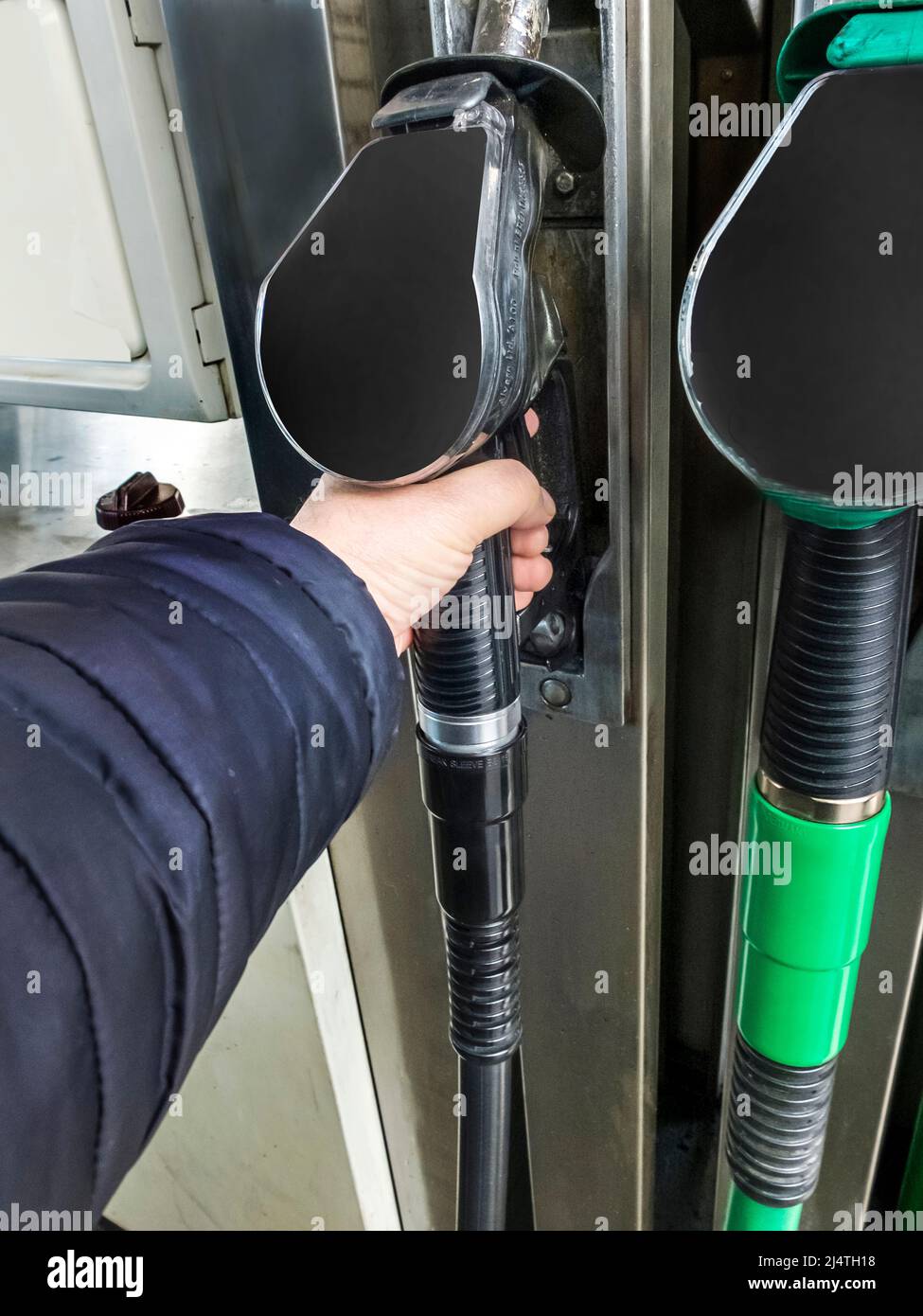 Driving away petrol station uk hires stock photography and images Alamy