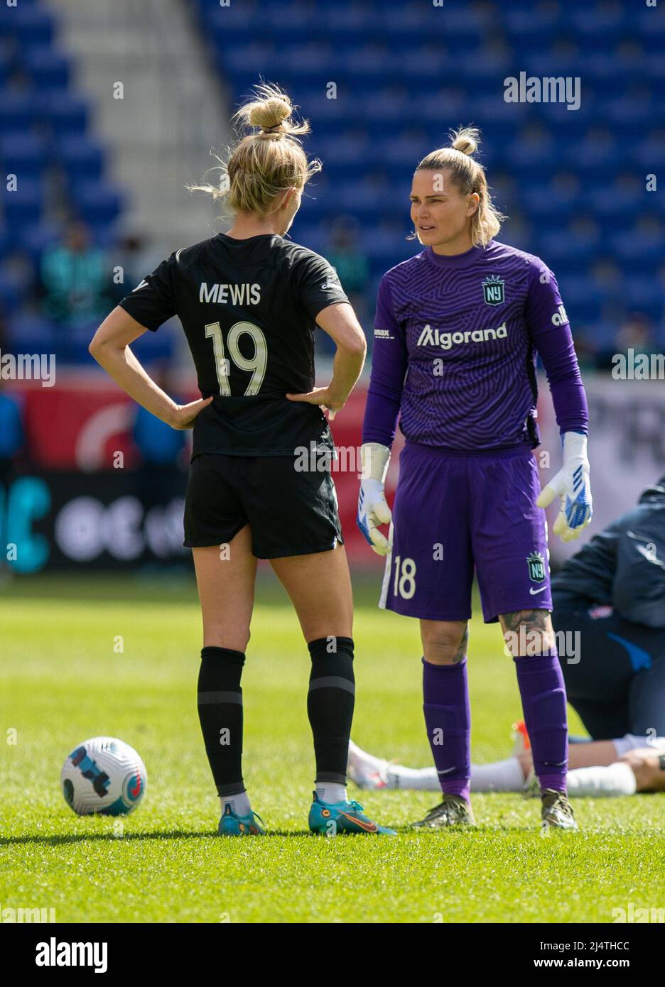 April 17, 2022, Harrison, New Jersey, United States Of America: Harrison,  New Jersey, United States of America, April 17th 2022: Ashlyn Harris (#18  NJ/NY Gotham FC) and Kristie Mewis (#19 NJ/NY Gotham