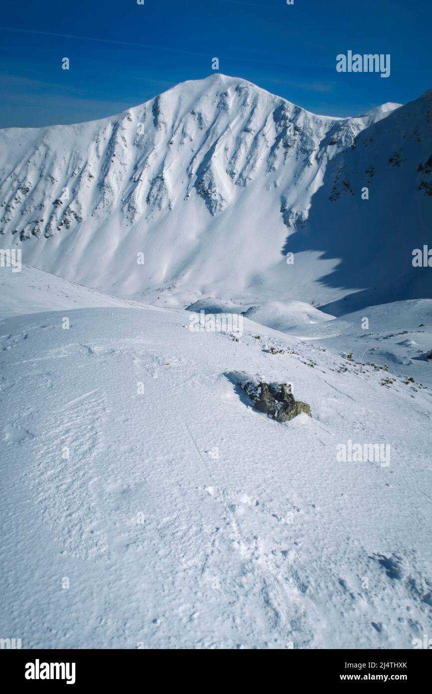 Snowy alpine landscape hi-res stock photography and images - Alamy