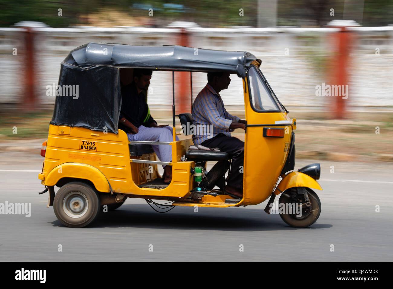 Riding autorickshaw hi-res stock photography and images - Alamy