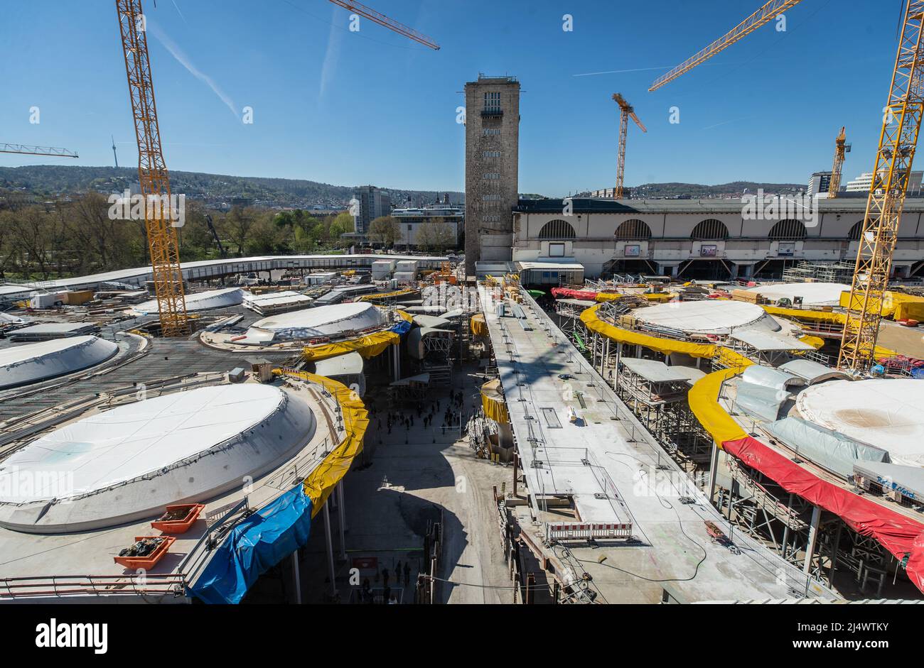 Stuttgart, Germany. 18th Apr, 2022. The sun shines over the ...