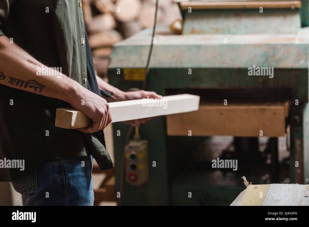 Bench thicknesser hires stock photography and images Alamy