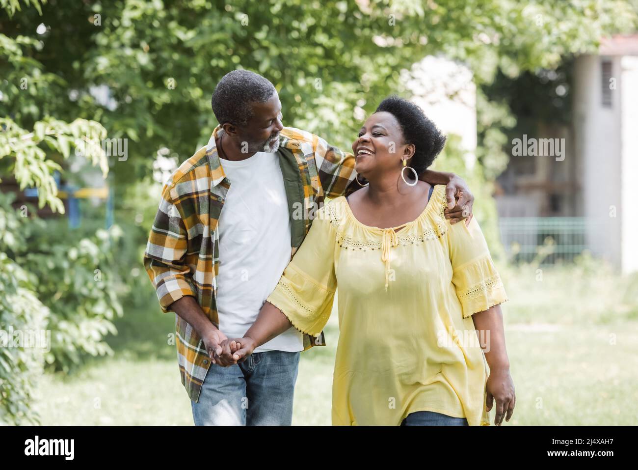 Middle aged black couple walking hi-res stock photography and images ...