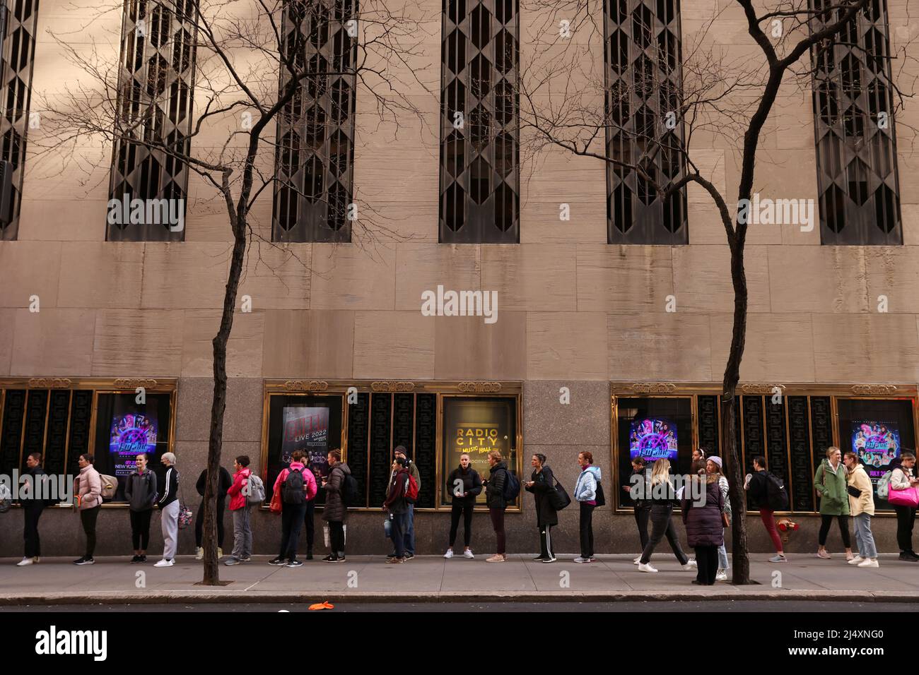 2022 Christmas Radio Commercial For In And Out Page 2 - Radio City Rockettes Christmas High Resolution Stock Photography  And Images - Alamy