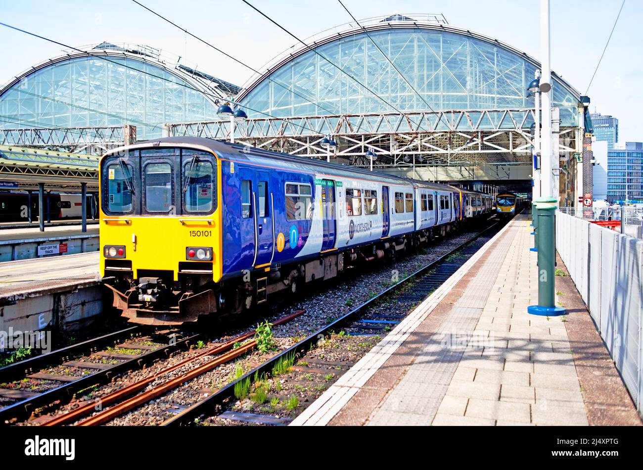 Class 150101 Northern Train, Manchester Piccadilly Railway Station