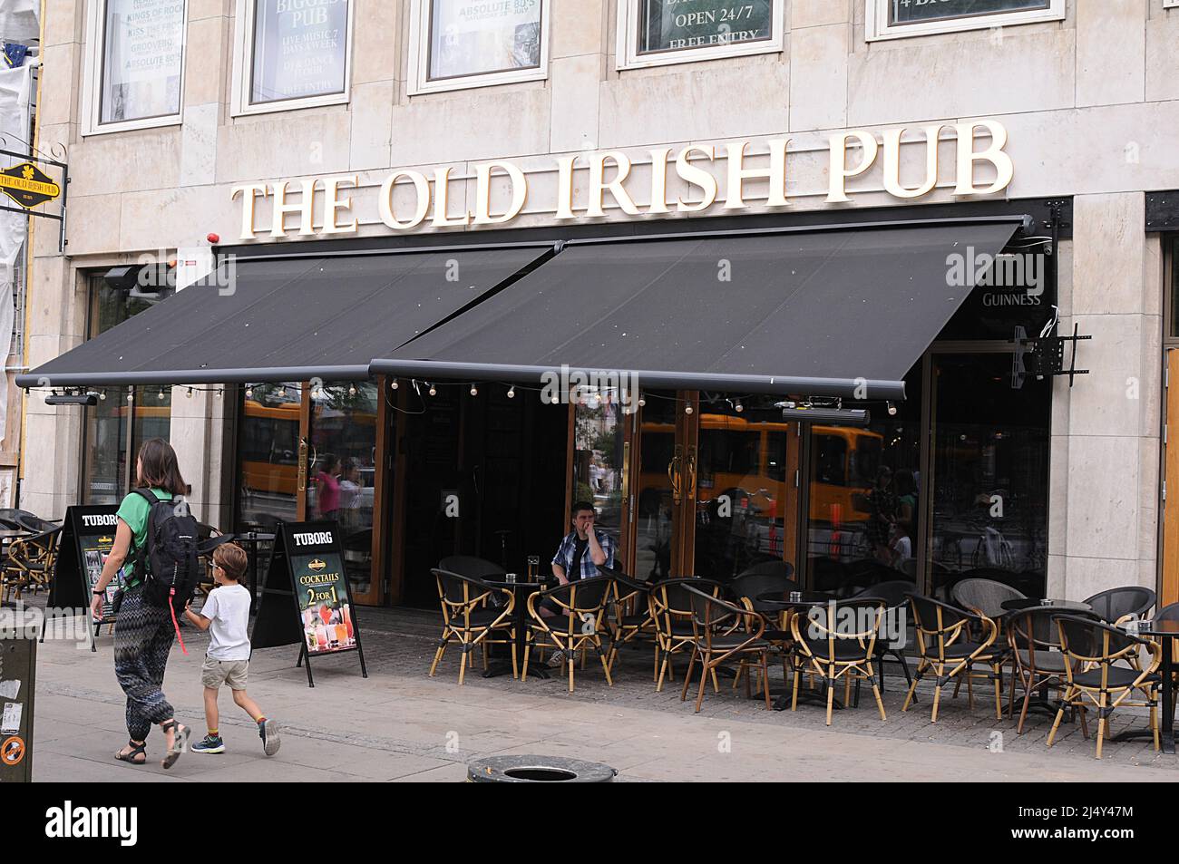 Copenhagen/Denmark 23.JULY 2018 New and the old Irish Pub side b side in  danish capital. . (Photo.Francis Joseph Dean / Deanpictures Stock Photo -  Alamy