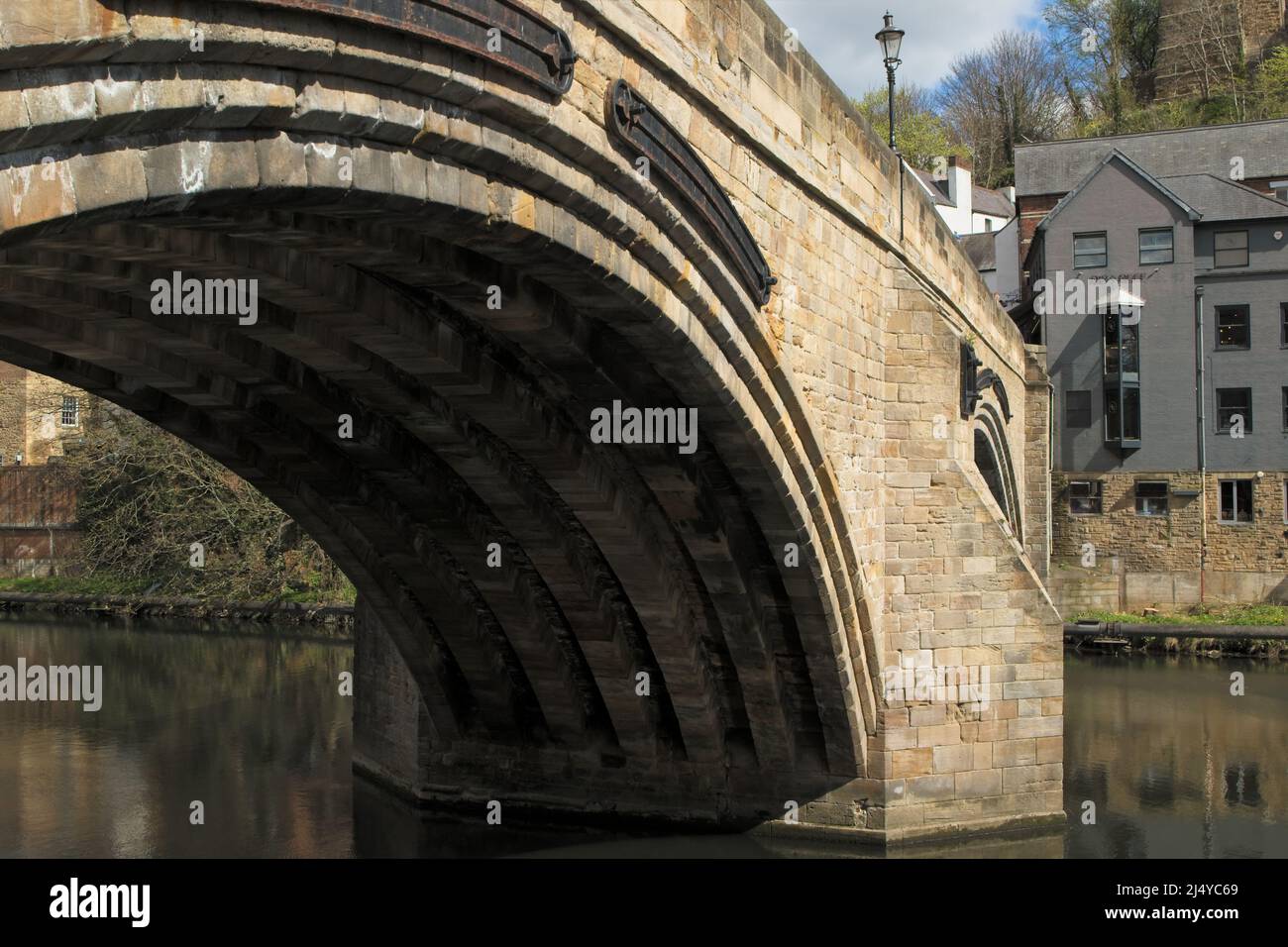 Framwellgate Bridge is a mediaeval masonry arch bridge across the River Wear, in Durham, England. It is a Grade I listed building. Stock Photo