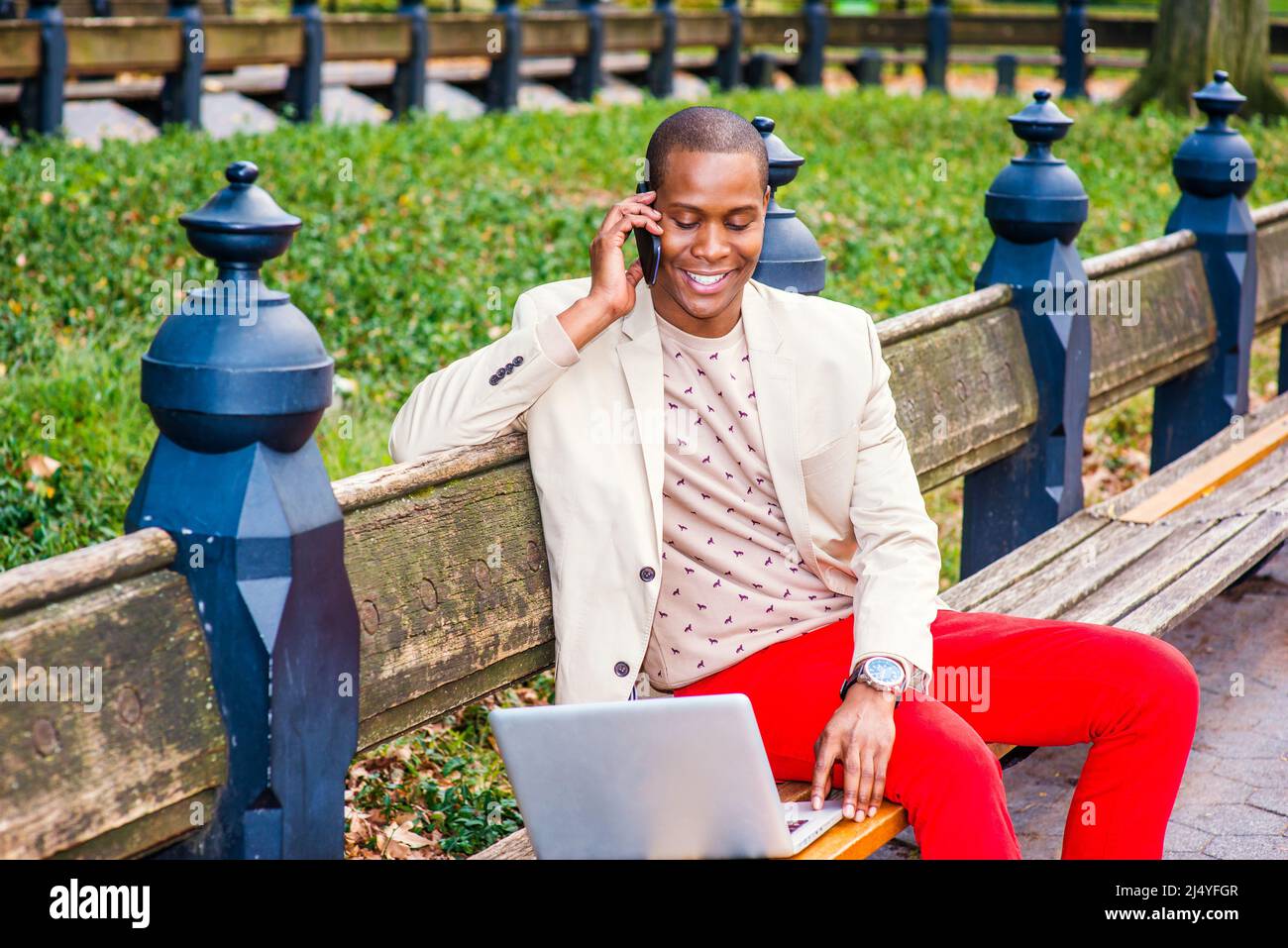 Green collarless jacket hi res stock photography and images Alamy