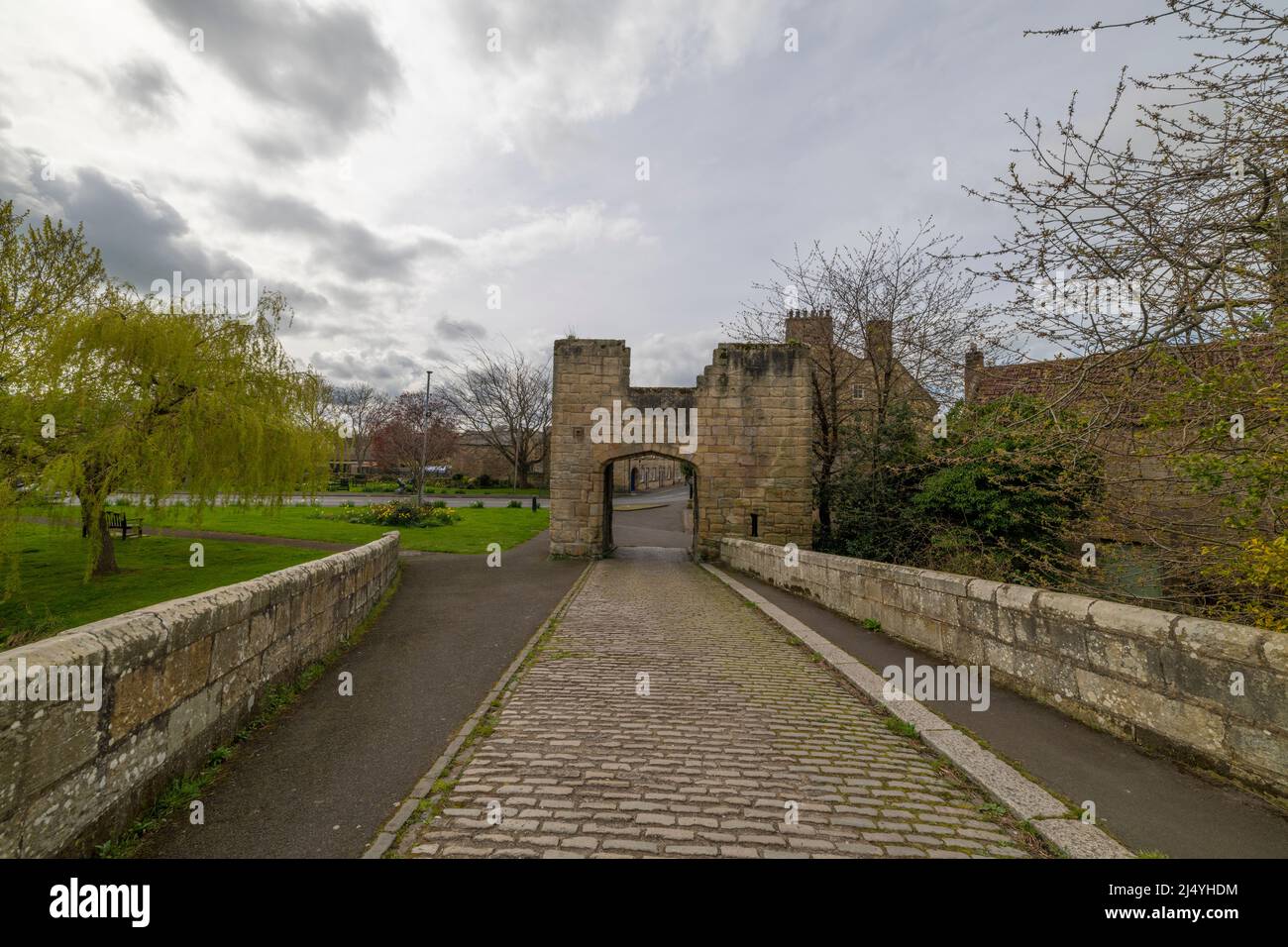 fortified gateway in Warkworth Stock Photo Alamy