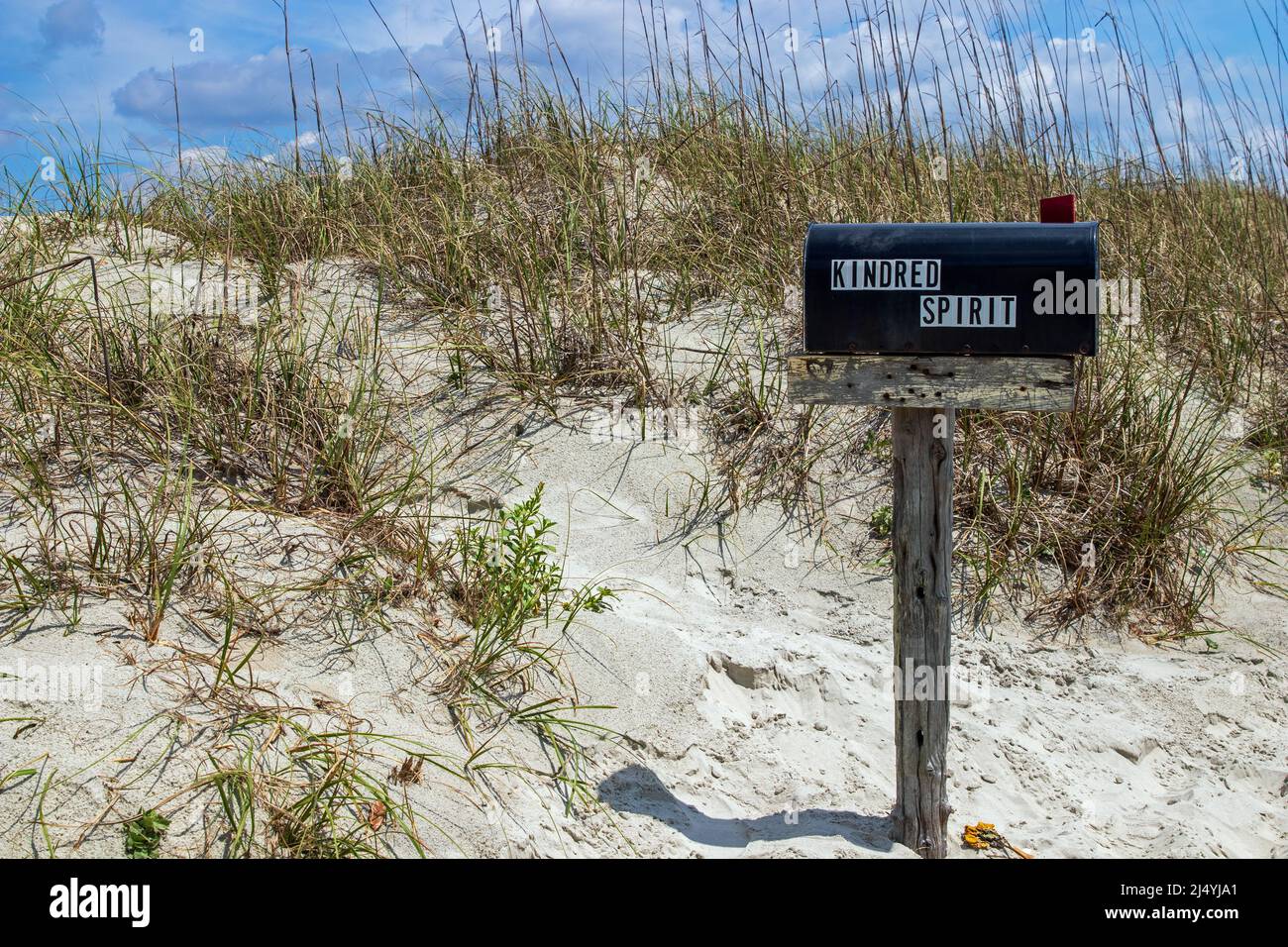 Kindred Spirit Mailbox on Sunset Beach North Carolina Stock Photo Alamy