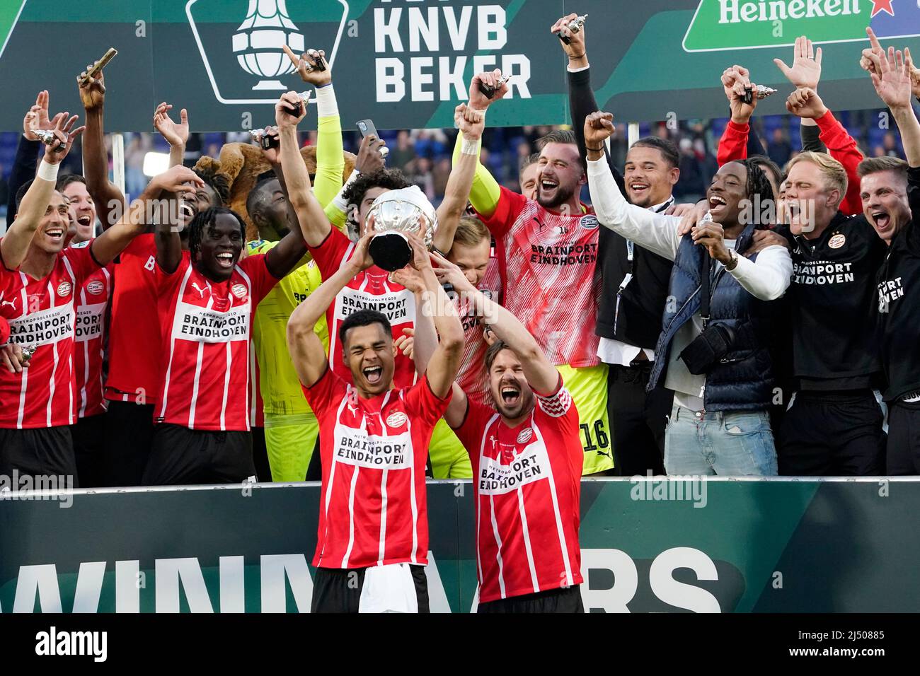 Squawka on X: PSV have won the KNVB Cup in back-to-back seasons for the  first time in 33 years: ◎ 1989 ◎ 1990 ◉ 2022 ◉ 2023 Taking home the trophy  for