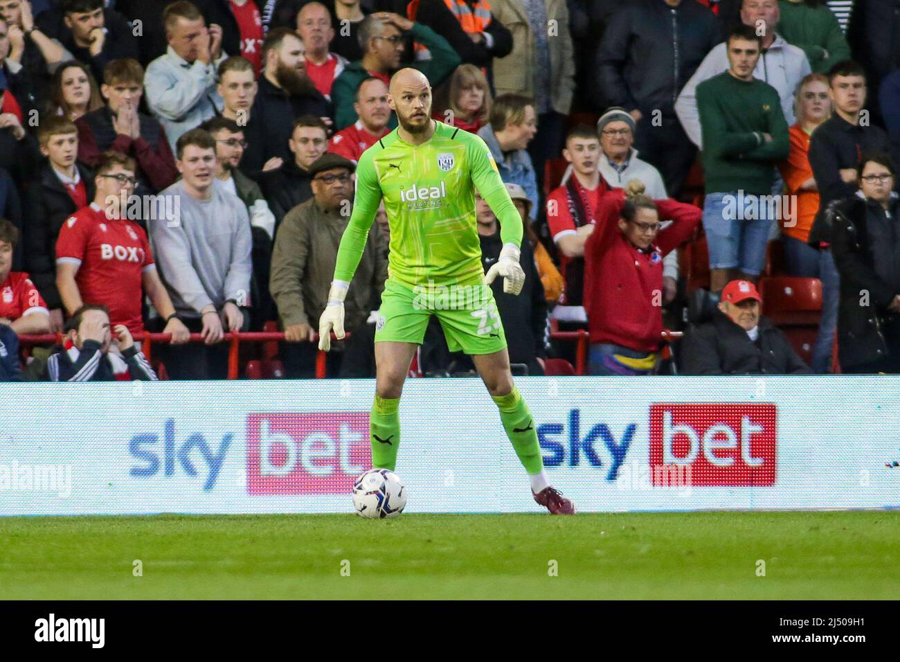 Nottingham, UK. 18th Apr, 2022. WBA Goalkeeper David Button during the EFL Sky Bet Championship match between Nottingham Forest and West Bromwich Albion at the City Ground, Nottingham, England on 18 April 2022. Photo by Simon Hall. Editorial use only, license required for commercial use. No use in betting, games or a single club/league/player publications. Credit: UK Sports Pics Ltd/Alamy Live News Stock Photo