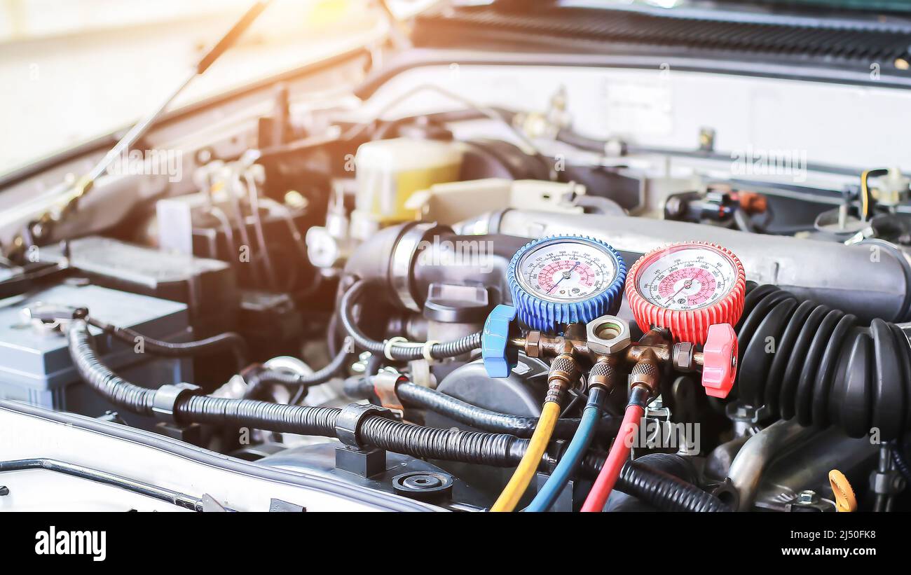 Car air conditioner check service, leak detection, fill refrigerant