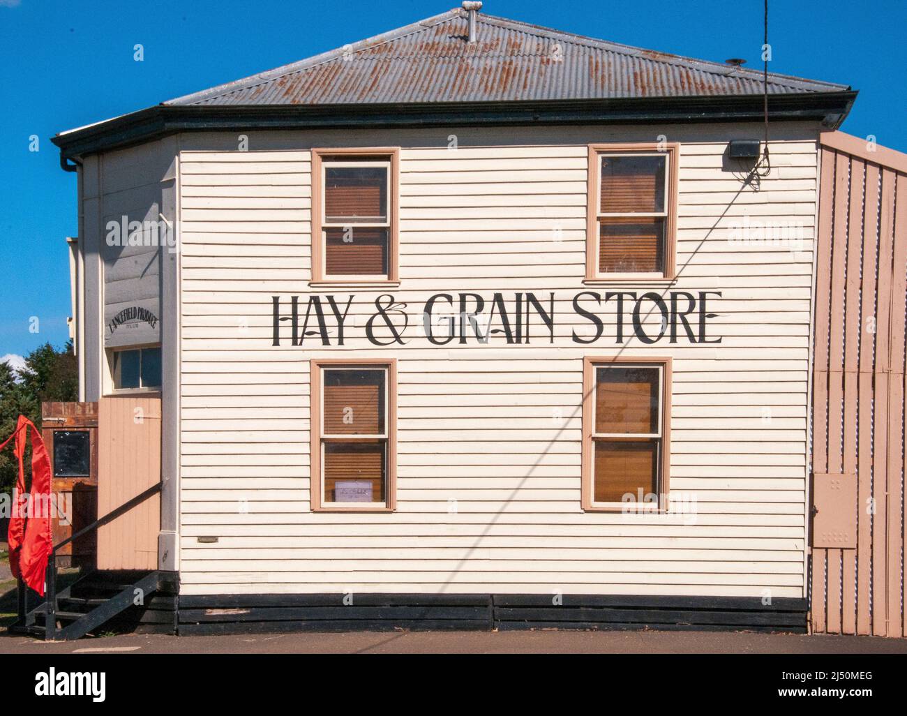 Former grain store building in the Macedon Ranges town of Lancefield, Victoria, Australia Stock Photo