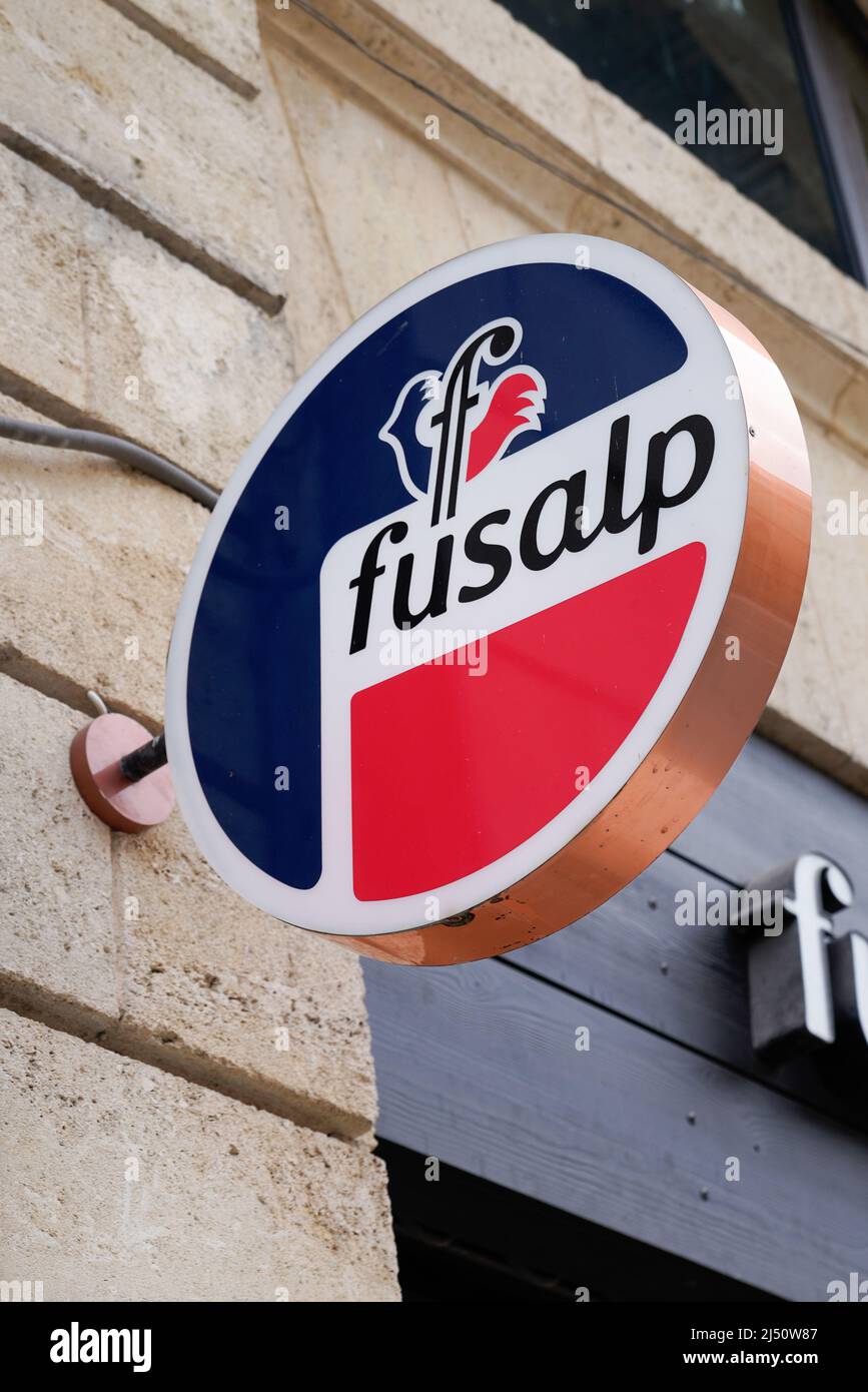 Bordeaux , Aquitaine France - 03 20 2022 : Fusalp logo sign round of ...