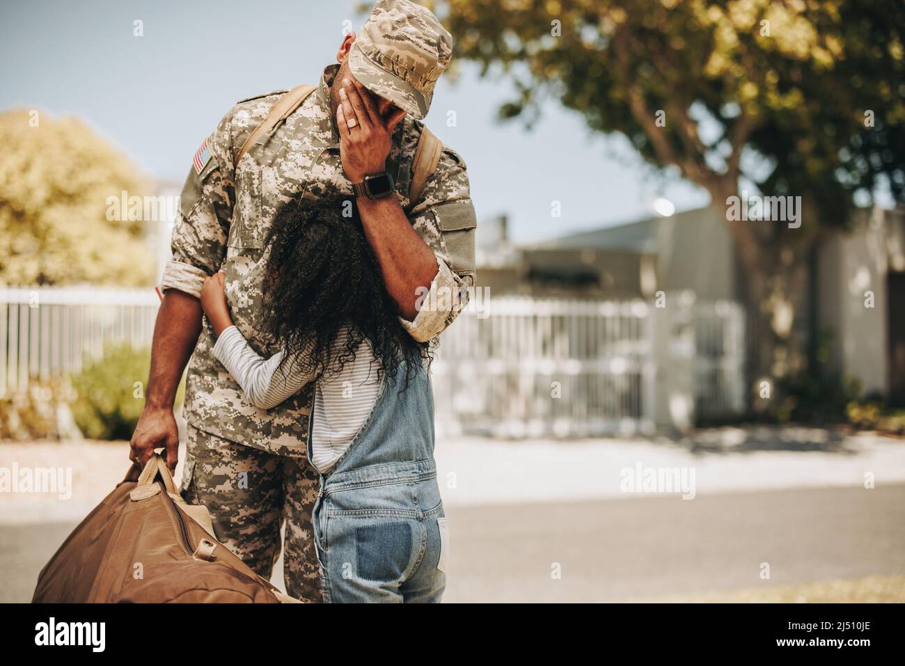 Crying Soldiers Coming Home From War