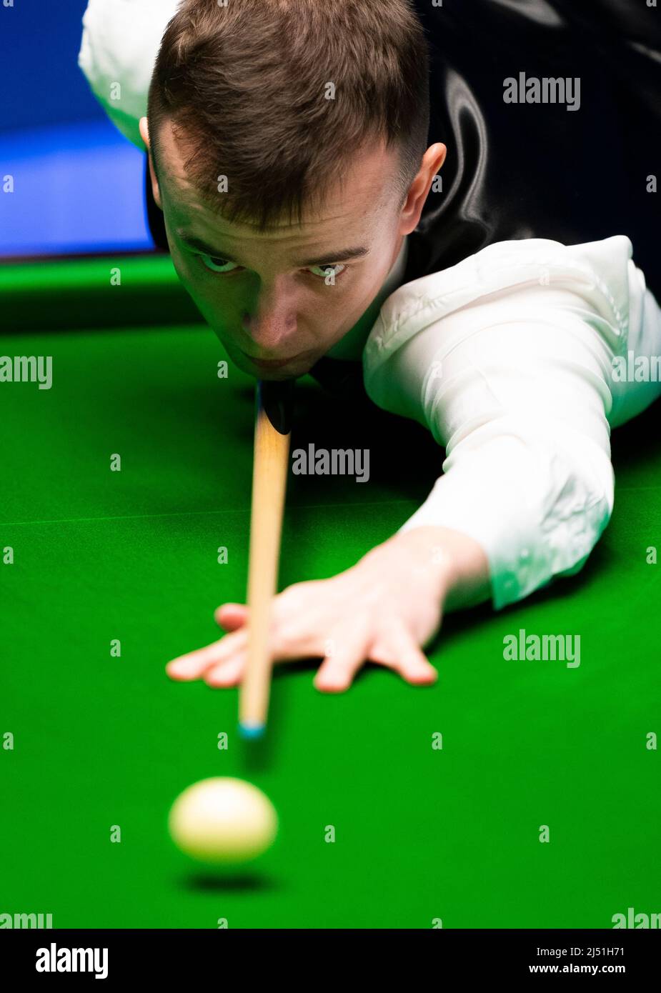 Ashley hugill snooker hi-res stock photography and images