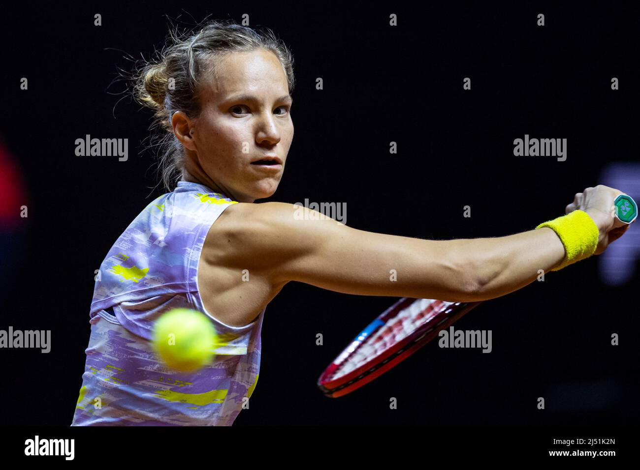 Stuttgart, Germany. 19th Apr, 2022. Tennis: WTA Tour - Stuttgart, singles, women, 1st round, Golubic (Switzerland) - Lys (Germany). Viktorija Golubic in action. Credit: Tom Weller/dpa/Alamy Live News Stock Photo