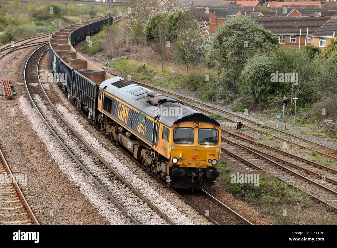 GB Railfreight Class 66 loco 66741 hauls the 6E57 0539 Ferme Park (London) to Scunthorpe Roxby Gullet waste service through Scunthorpe on 19/4/22. Stock Photo