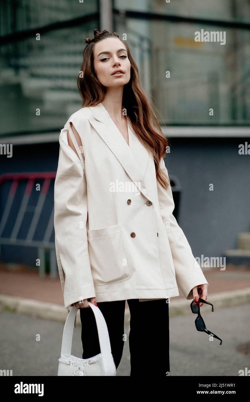 Street style, Mara Lafontan arriving at Coperni Fall-Winter 2022-2023