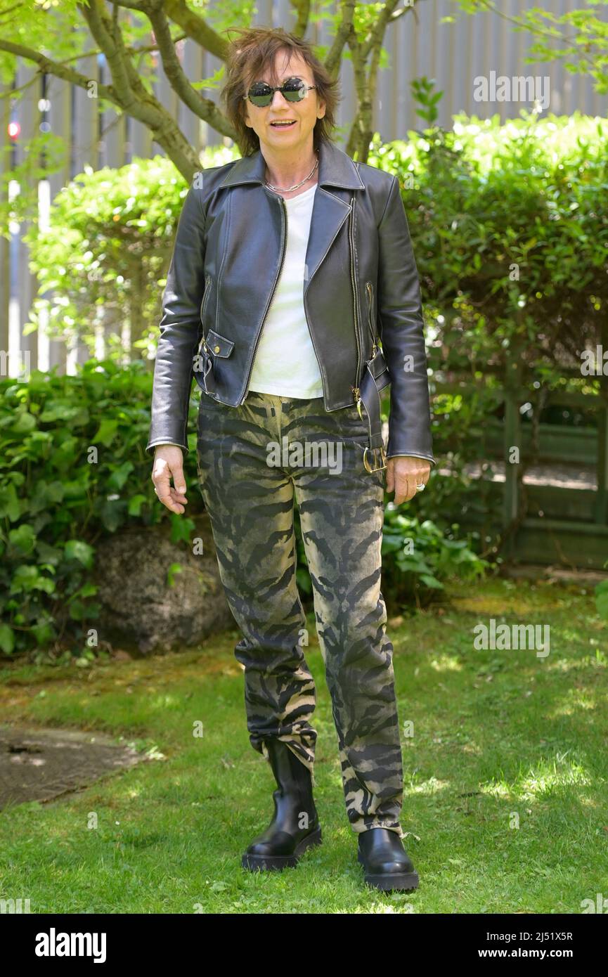  Foto zu Rome, Italy. 19th Apr, 2022. Gianna Nannini attends the photocall of 
