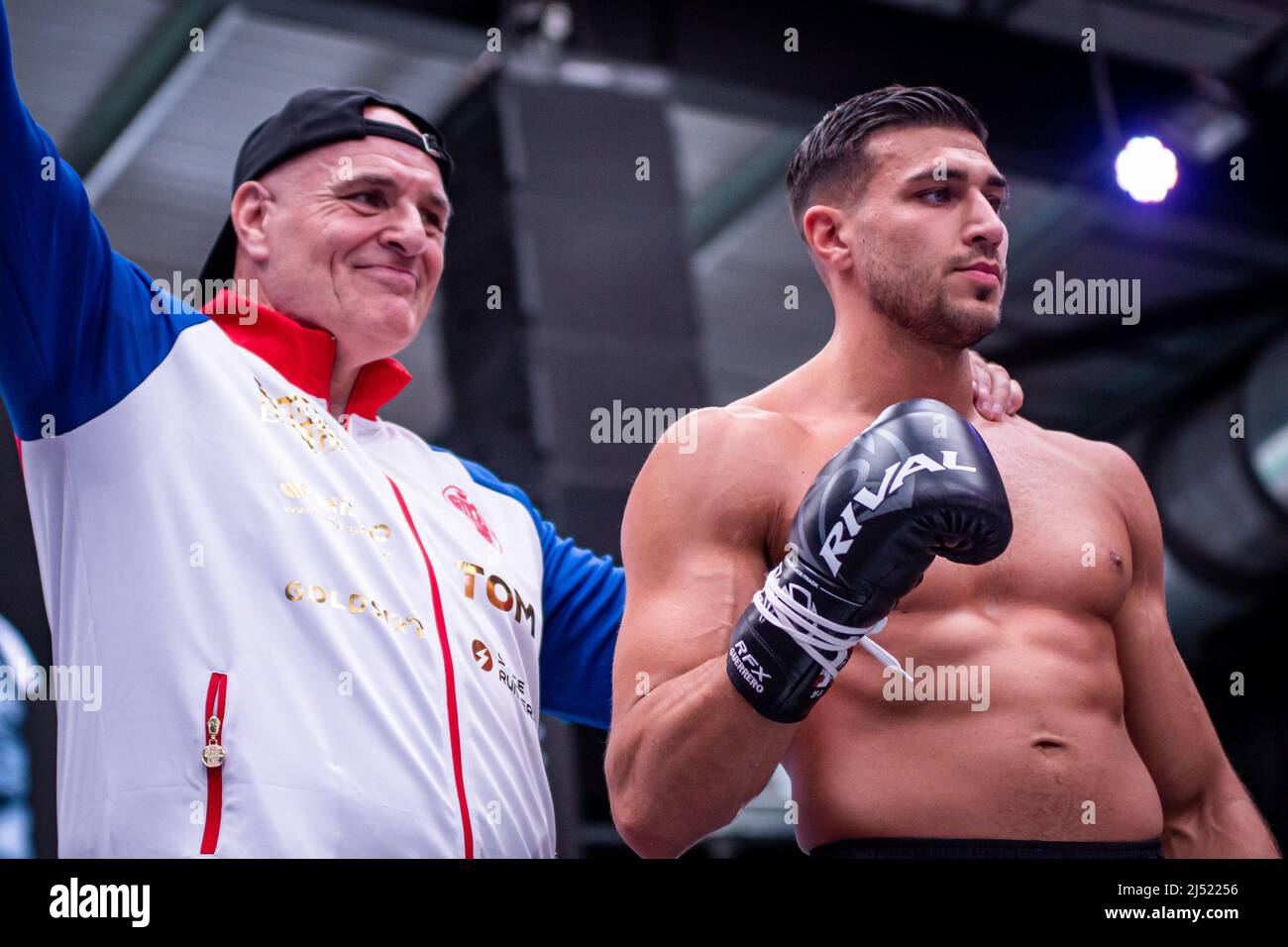 London, England - APRIL 19: Tommy Fury hits pads with his father, John Fury during the Open Workout prior to Fury vs Whyte for the WBC Heavyweight Title on April 23, 2022 at Wembley Stadium in London, England, United Kingdom. (Photo by Matt Davies/PxImages) Credit: Px Images/Alamy Live News Stock Photo